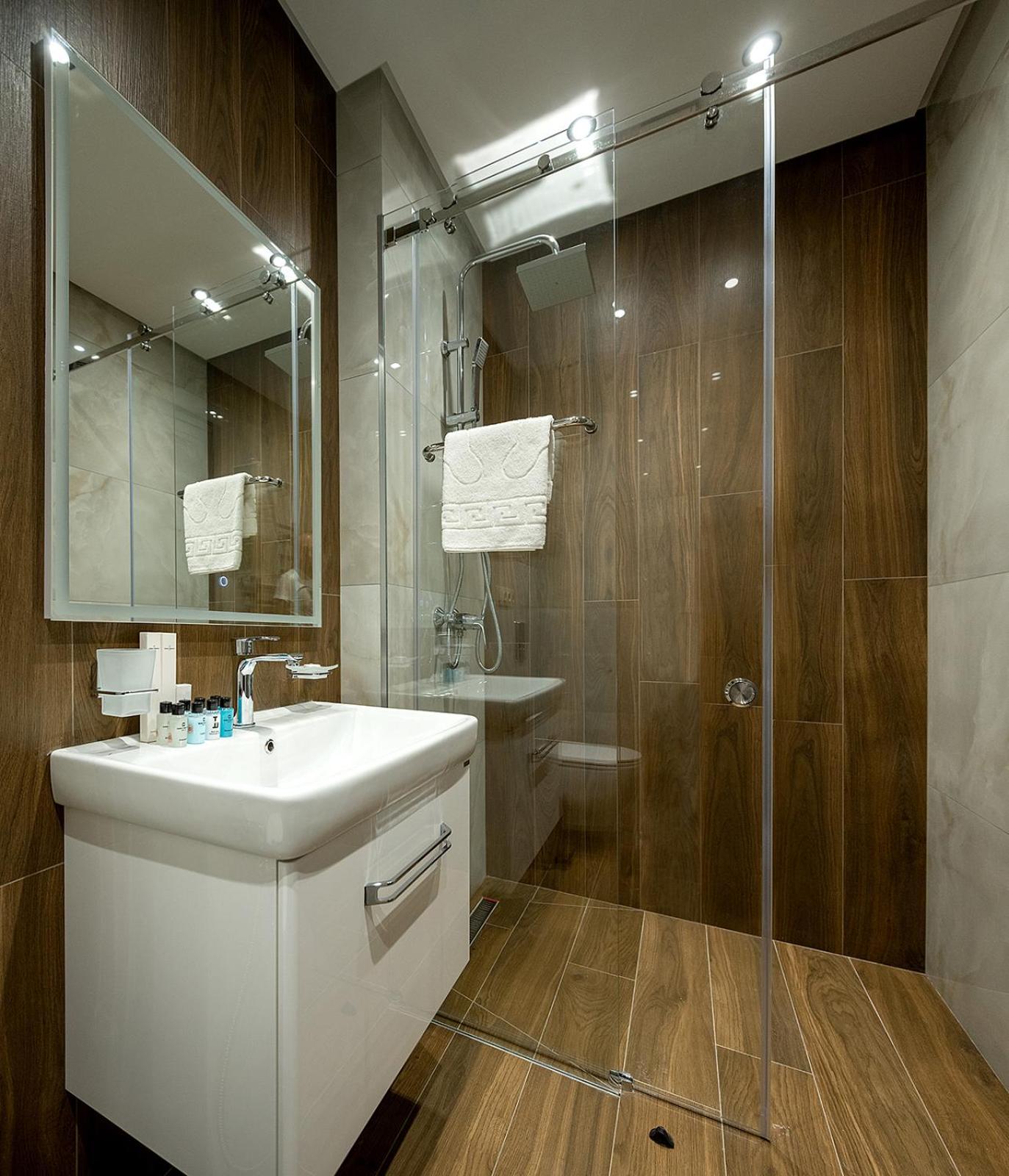 Superior Family Room