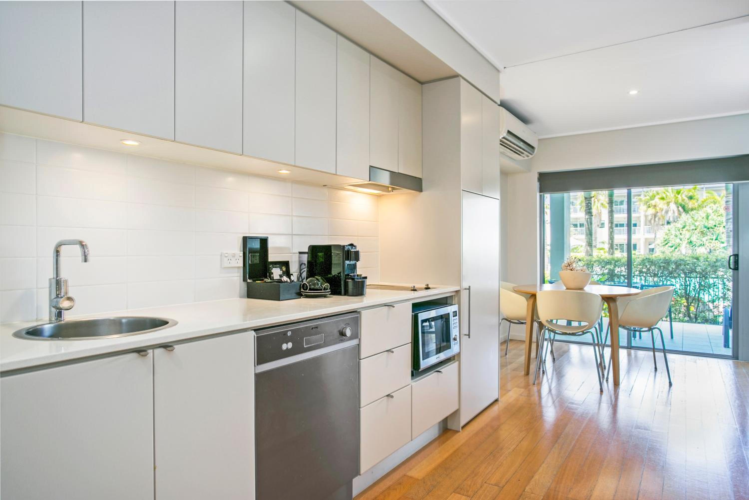 One-Bedroom Apartment With Plunge Pool And Spa Bath