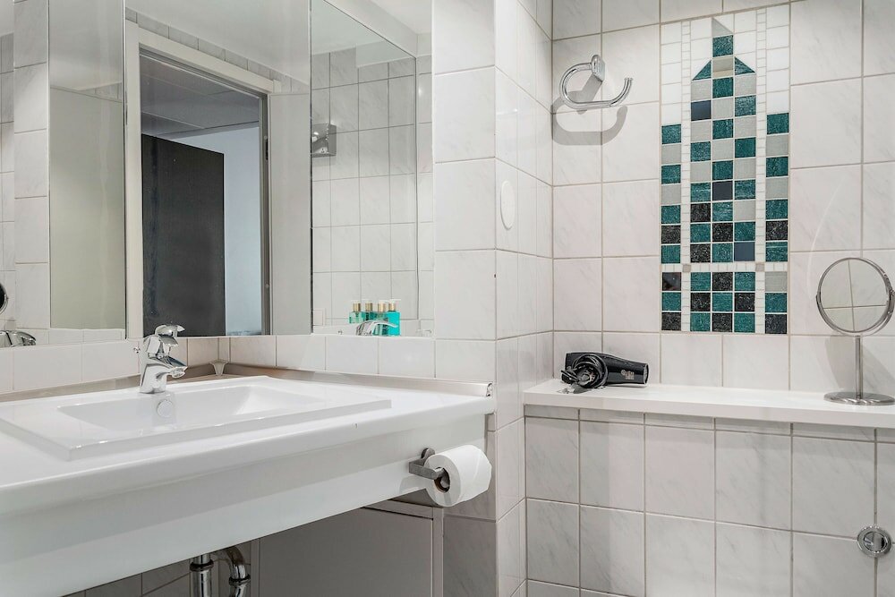 Exclusive Suite, 1 King Bed, Non Smoking (Larger Room)