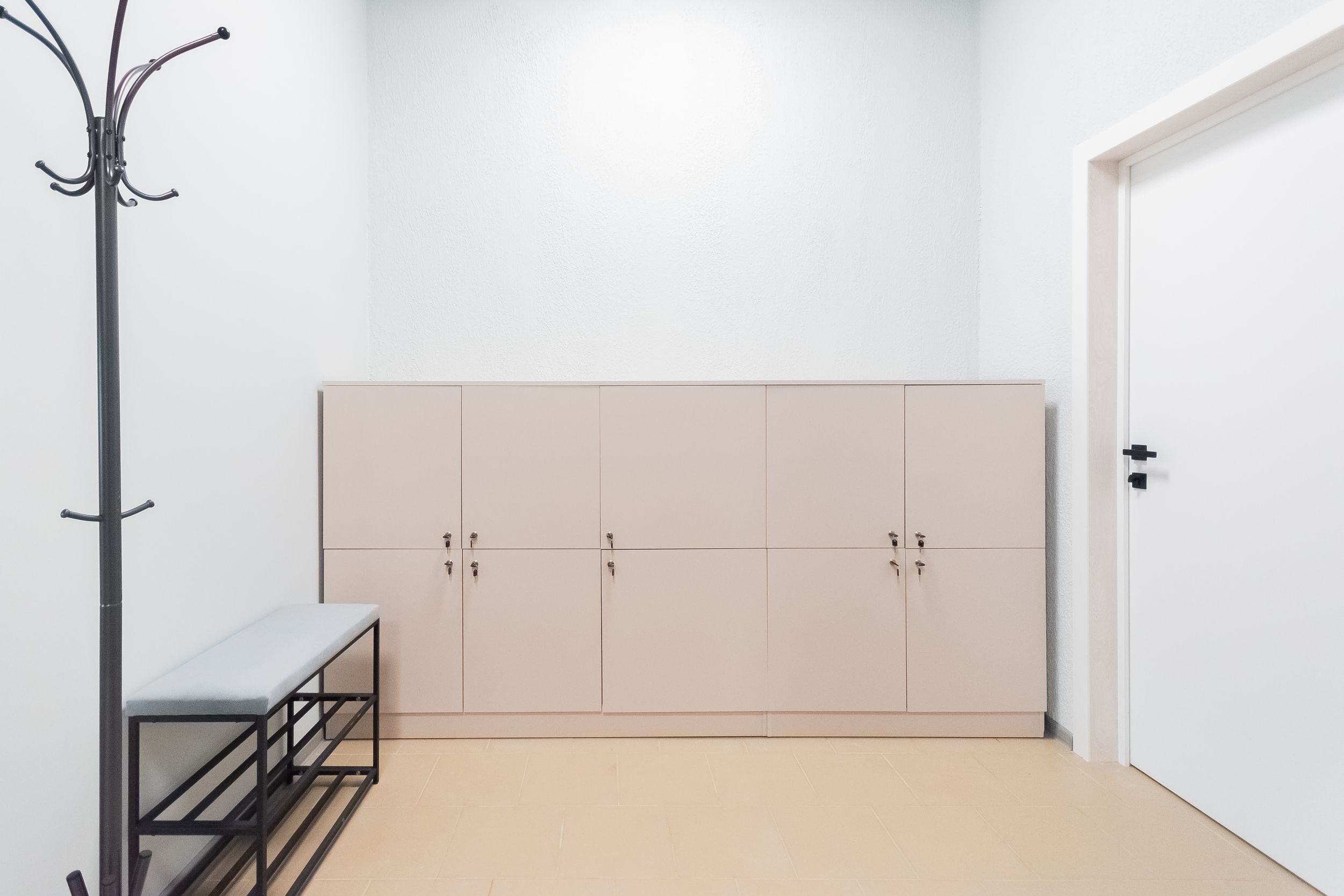 Общий номер для женщин с 8 кроватями