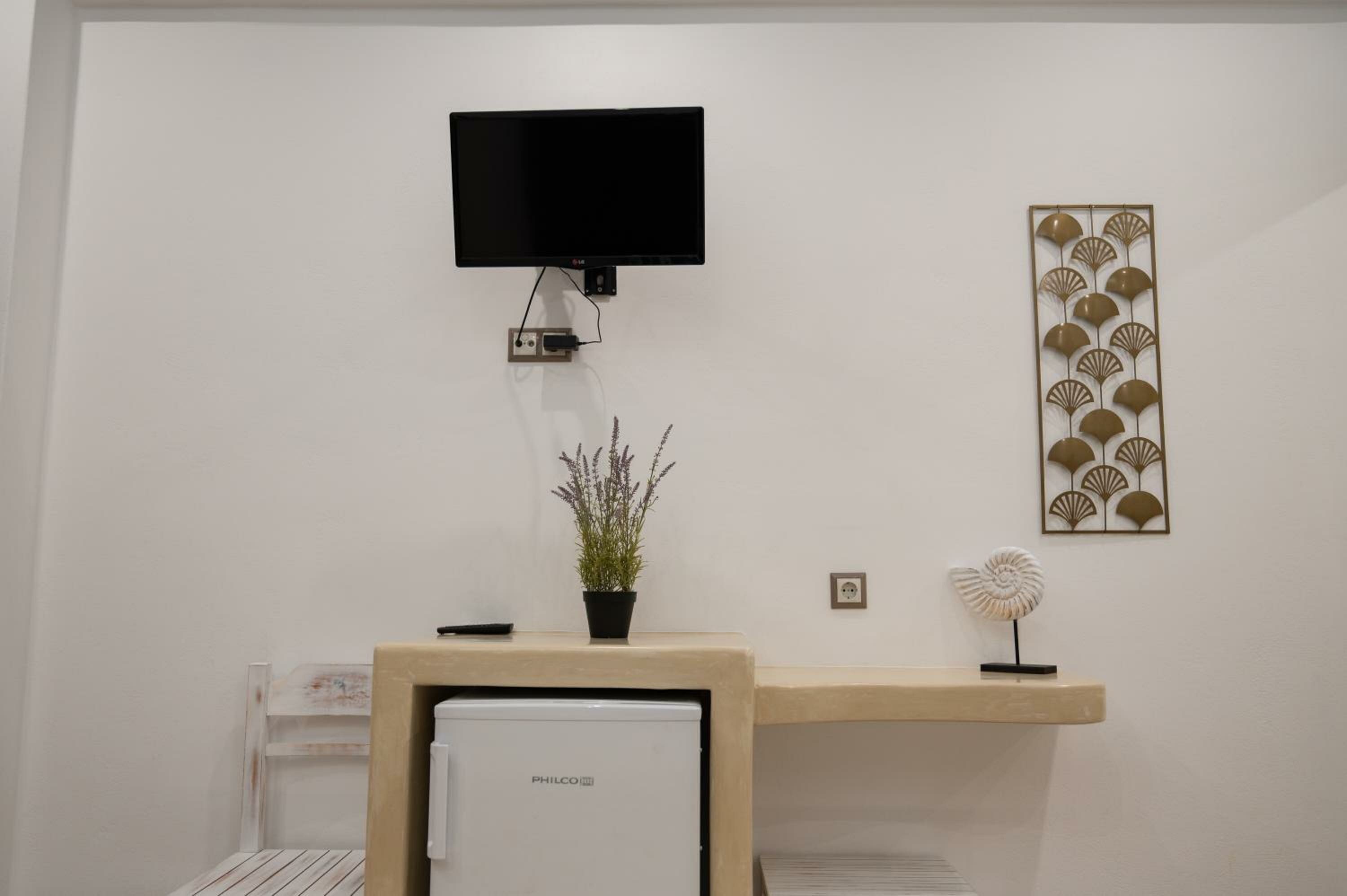 Deluxe Double Room with Shower