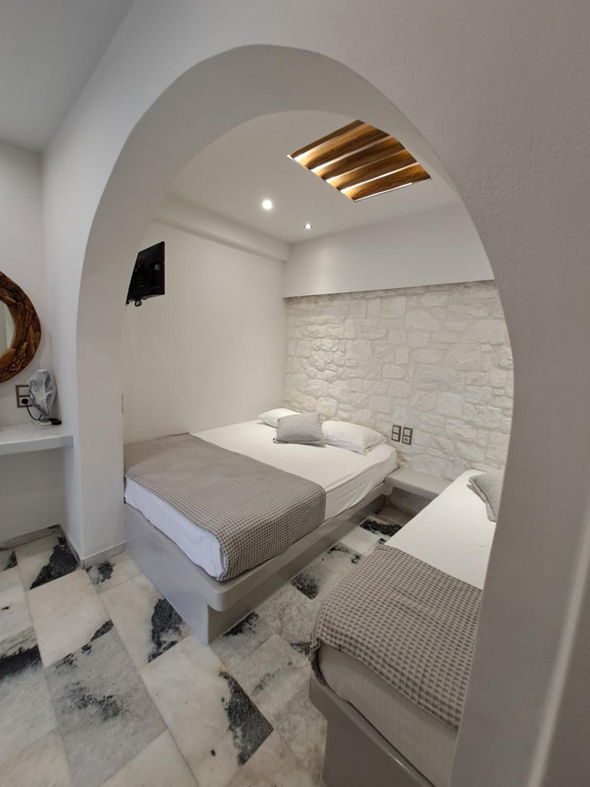 Deluxe Double Room with Shower