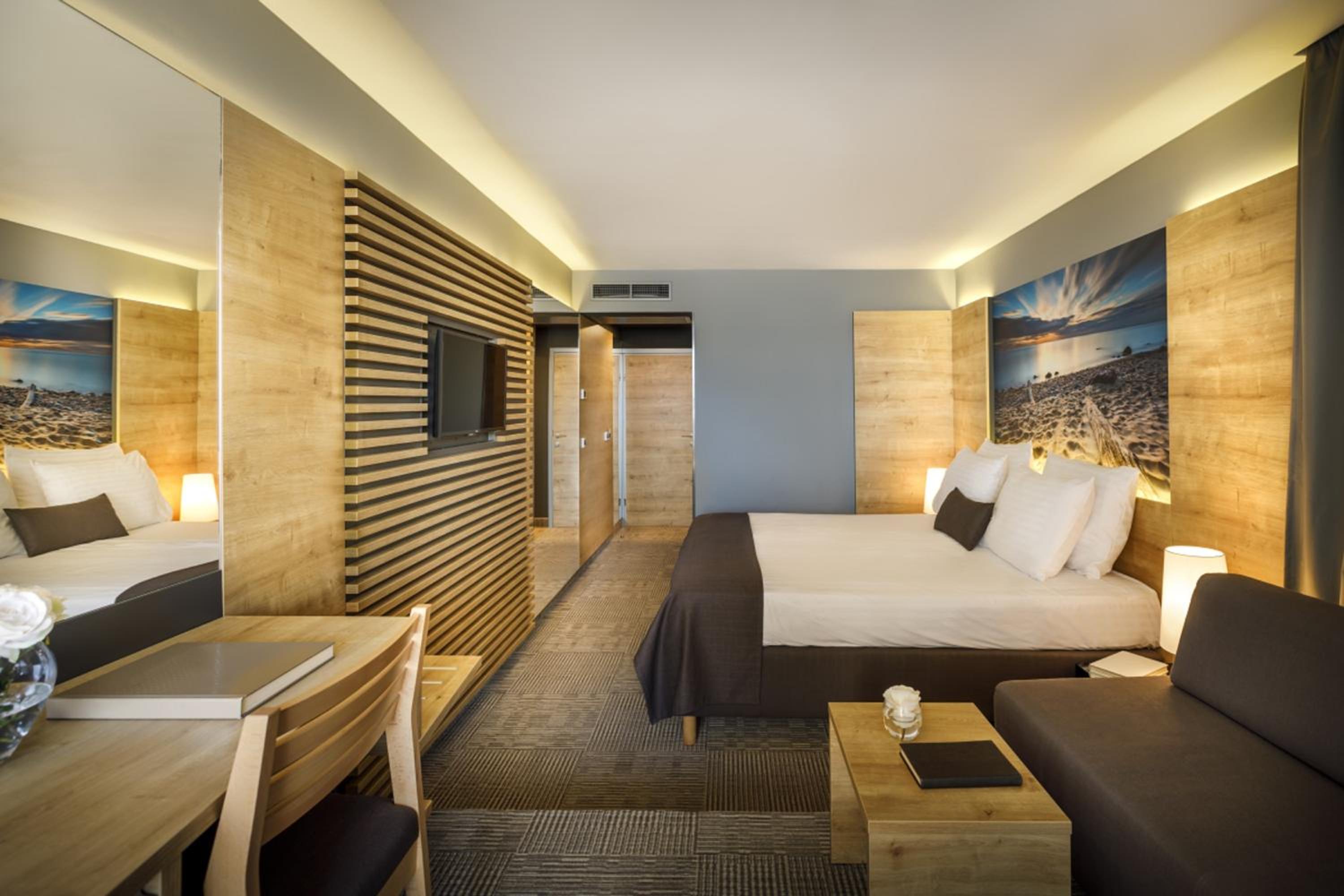 Room For 2+2 Seaview