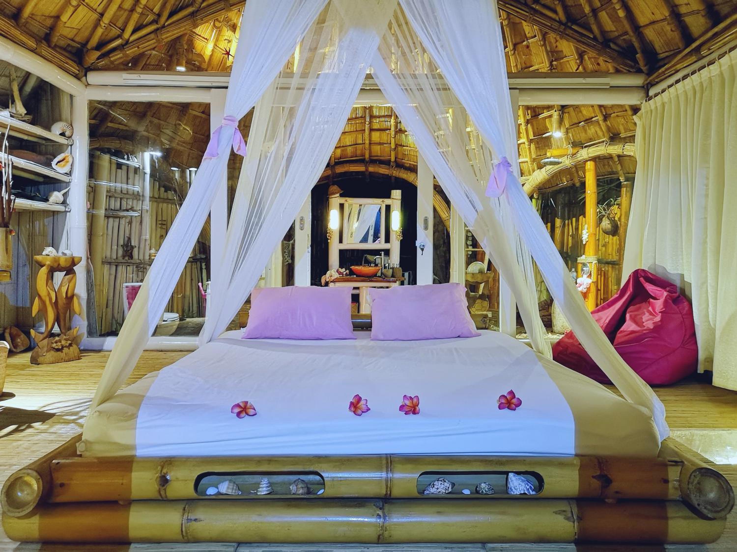 Bungalow - Beach Front