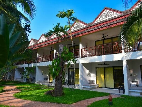 Deluxe Double Room with Garden View (Balcony, Air Conditioner)