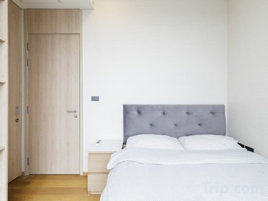 Two-bedroom And One-living Room Suite