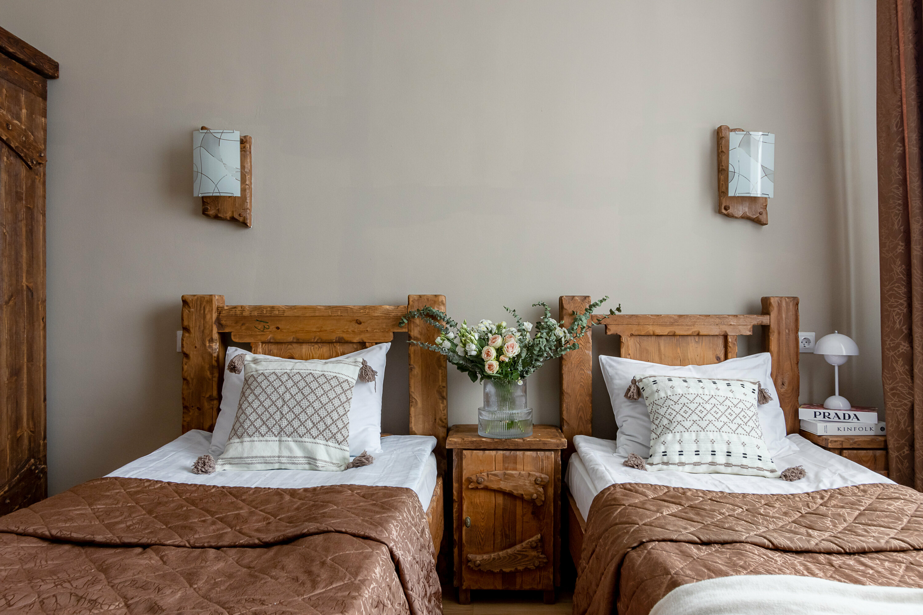 Улучшенный номер с 2 кроватями