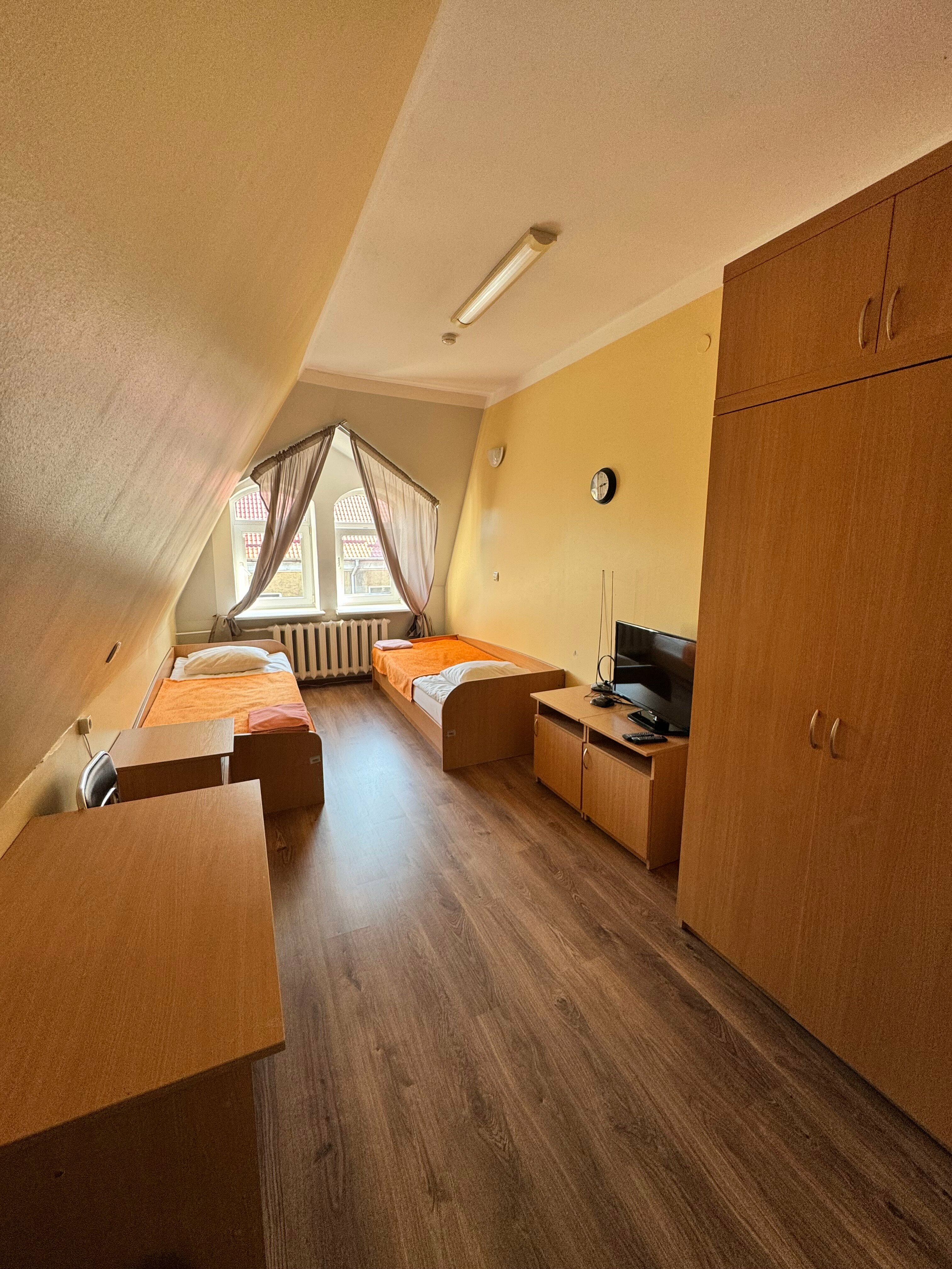 Кровать в общем номере для мужчин