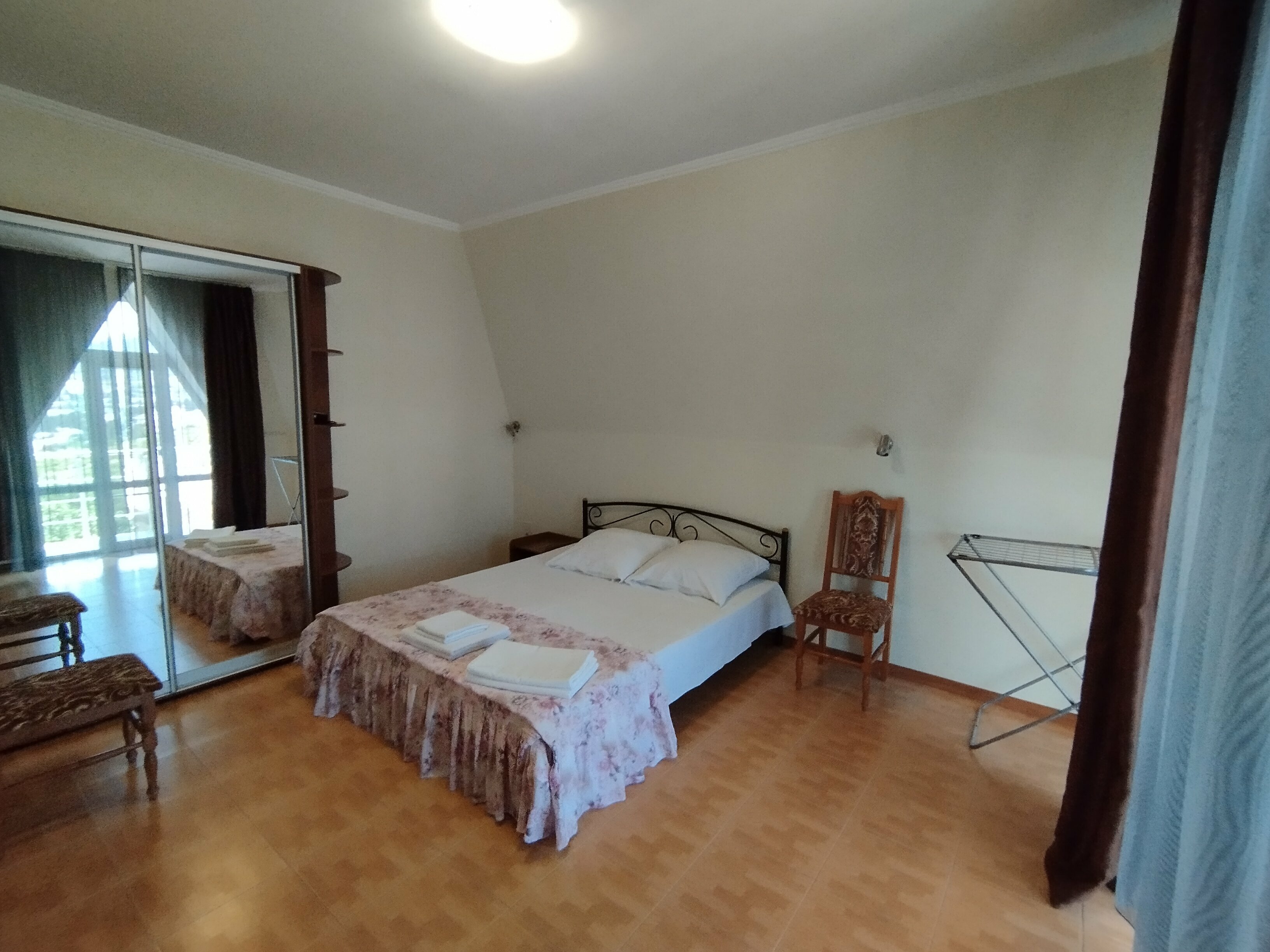 Семейный номер с видом на море