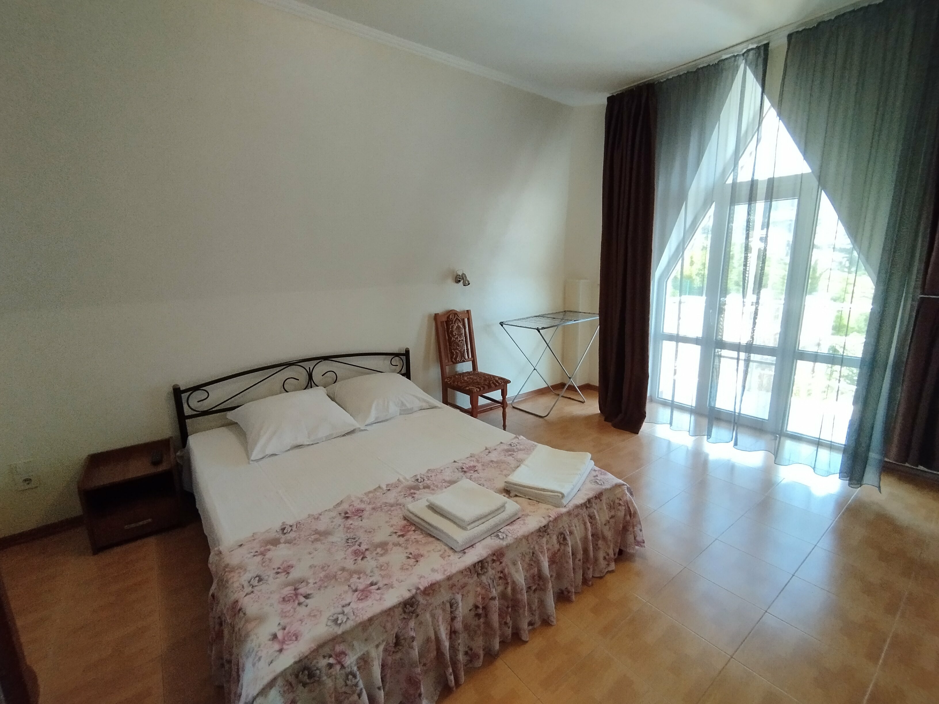 Семейный номер с видом на море