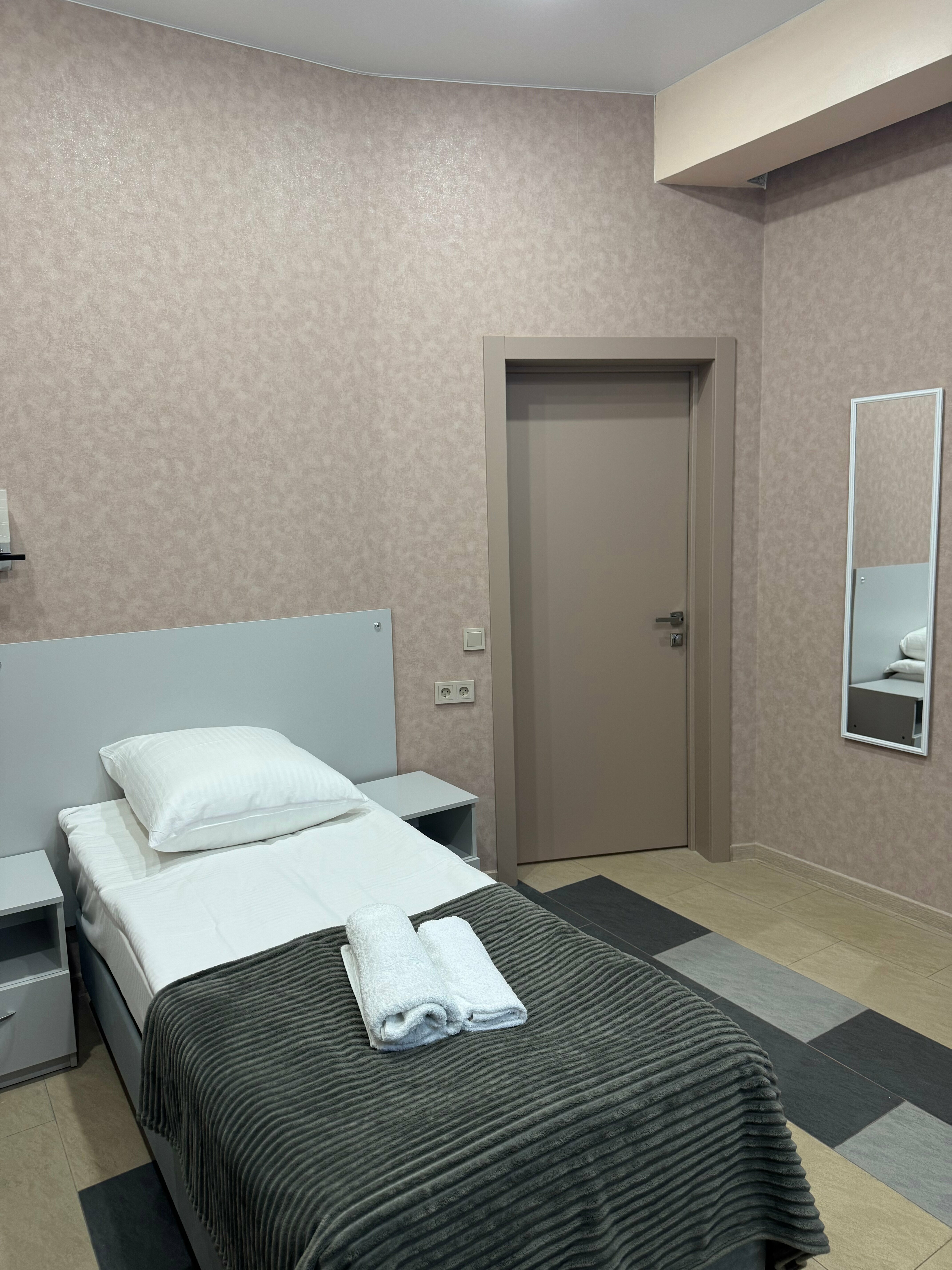 Улучшенный двухместный номер с 2 отдельными кроватями