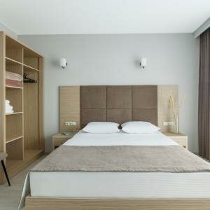 Люкс 2-комнатный с 2 балконами и видом на море