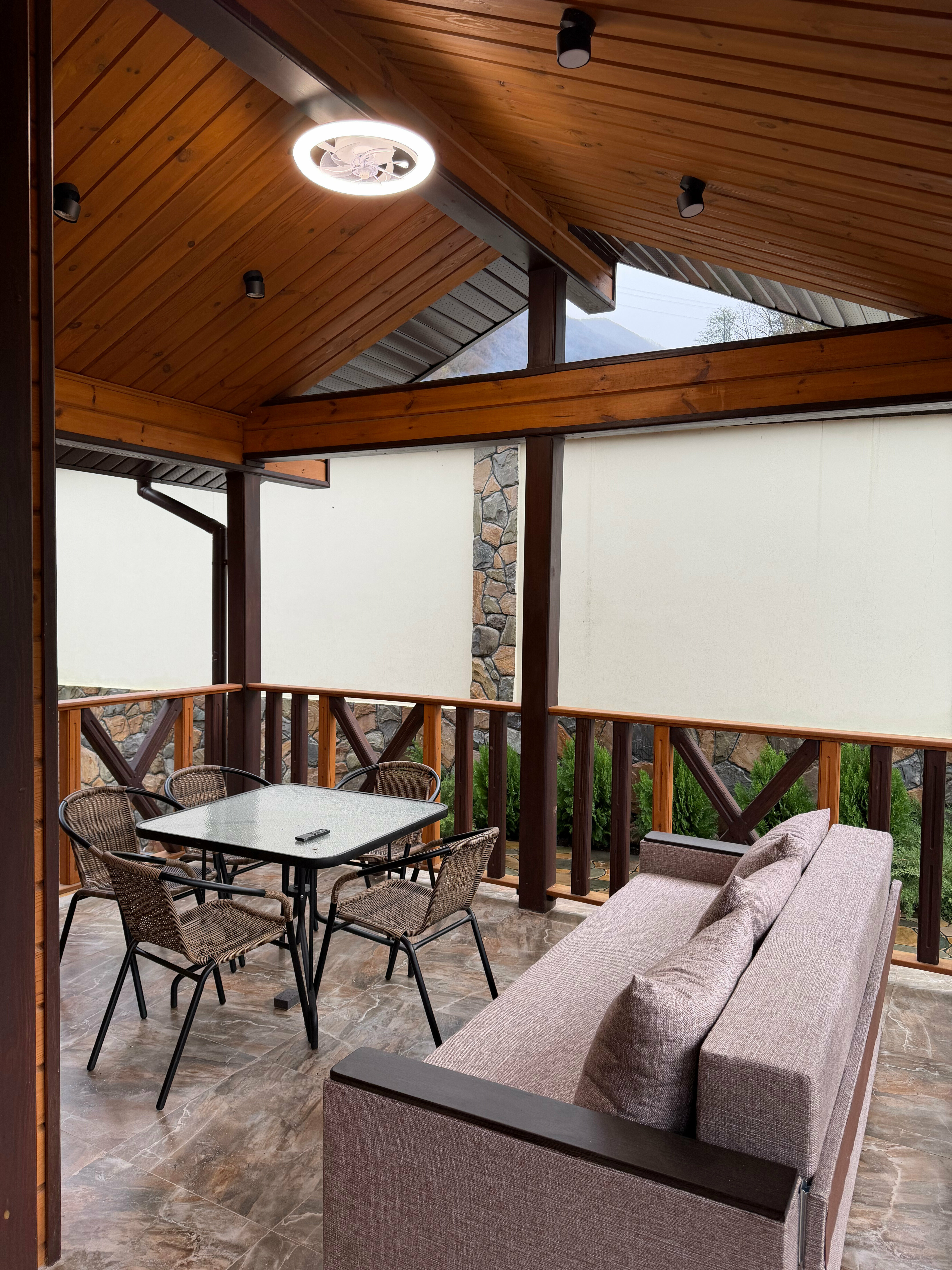 Четырехместный номер Делюкс