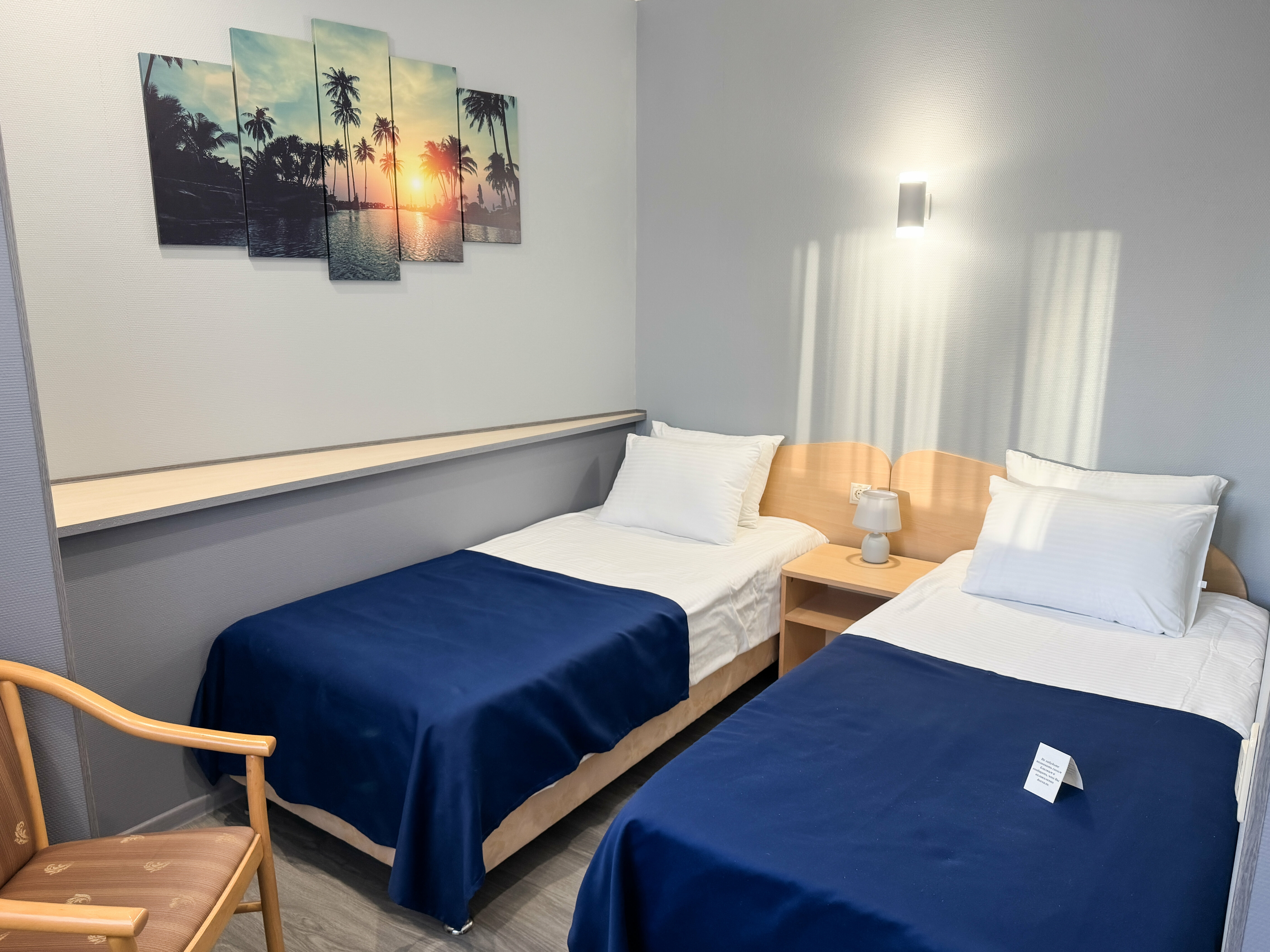 Улучшенный двухместный номер с 2 отдельными кроватями