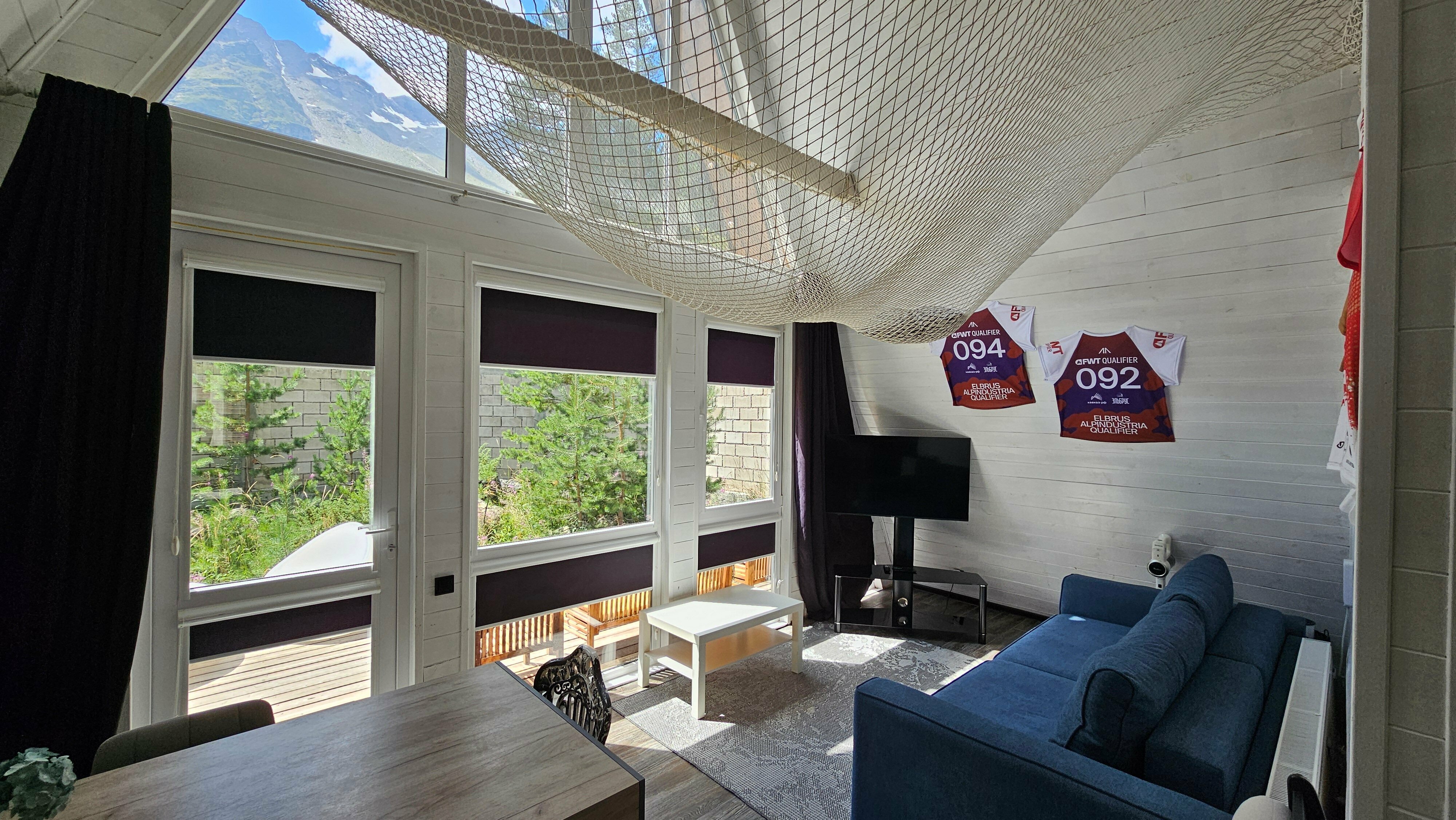 Коттедж с видом на горы