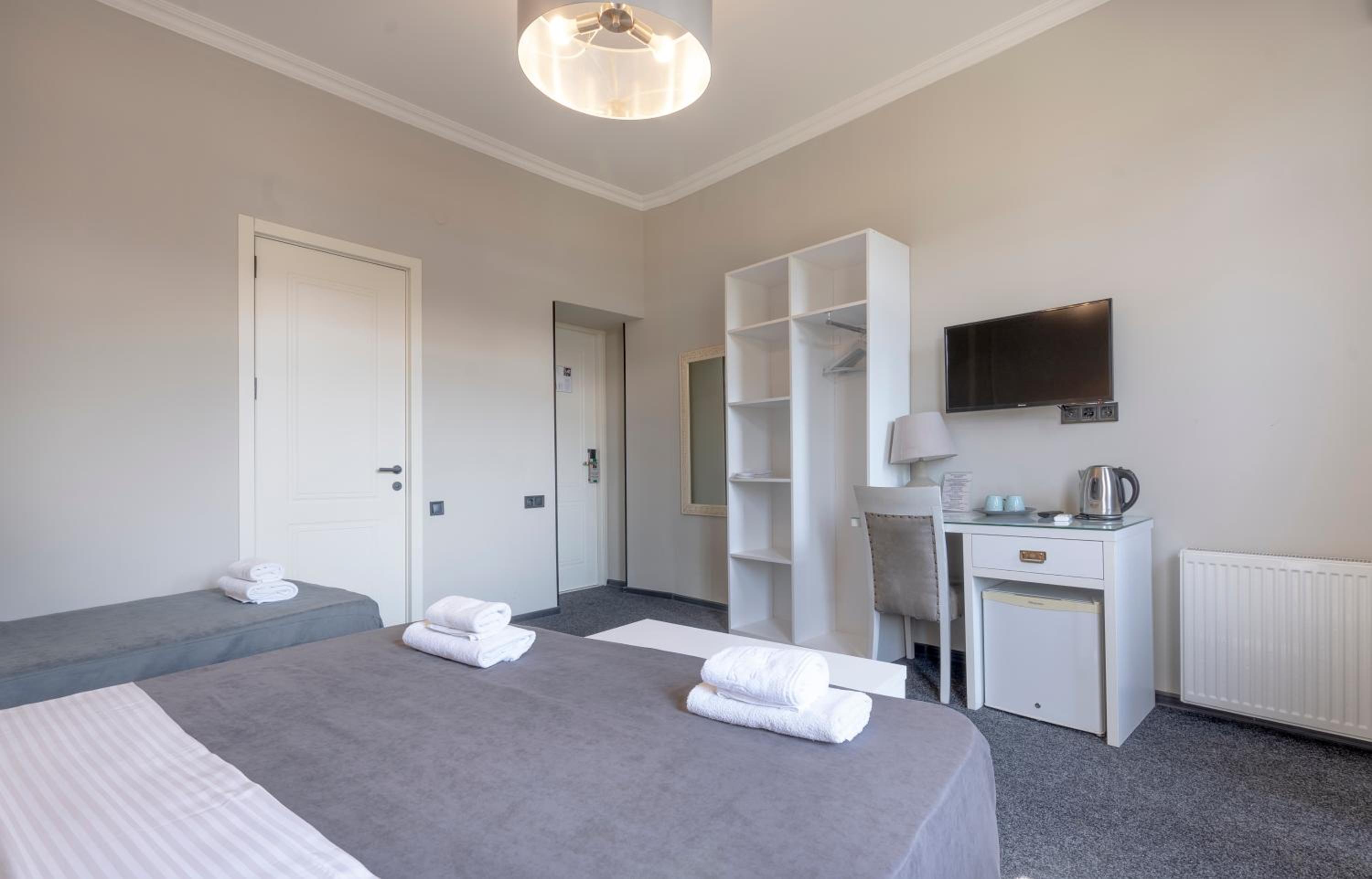 Triple Room with City View