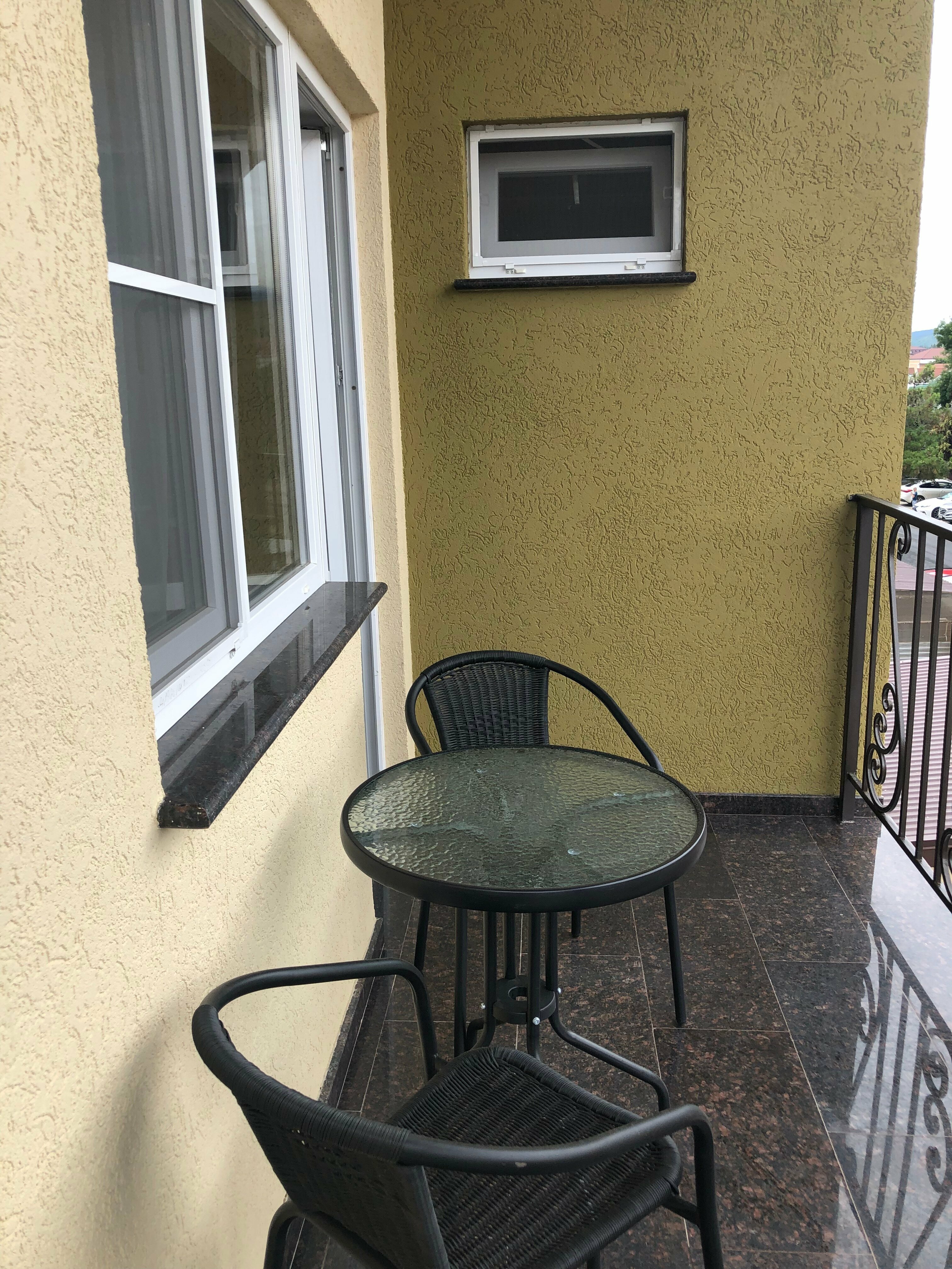 Пятиместный номер с балконом