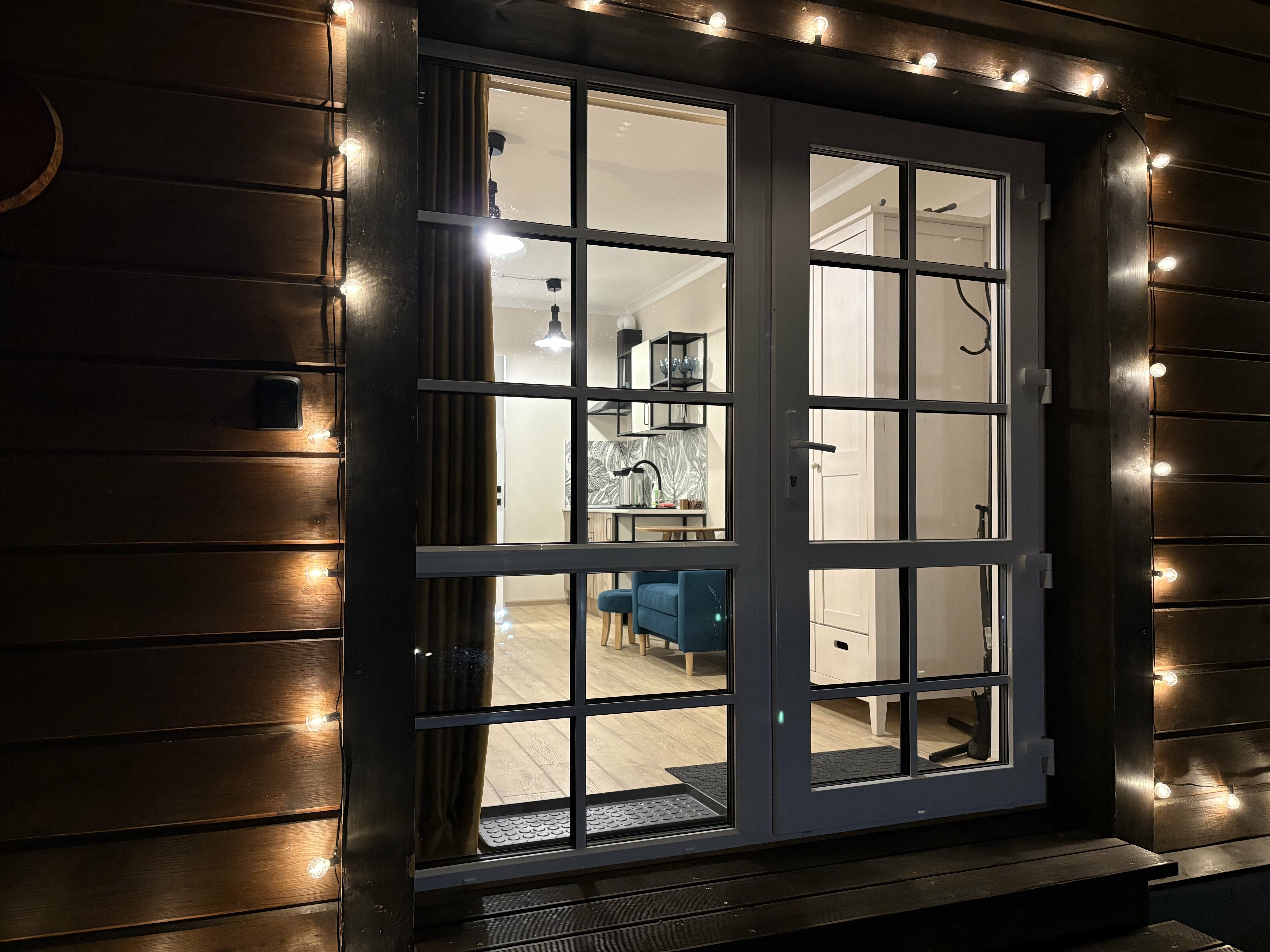 Студия-комфорт в загородном доме с видом на лес