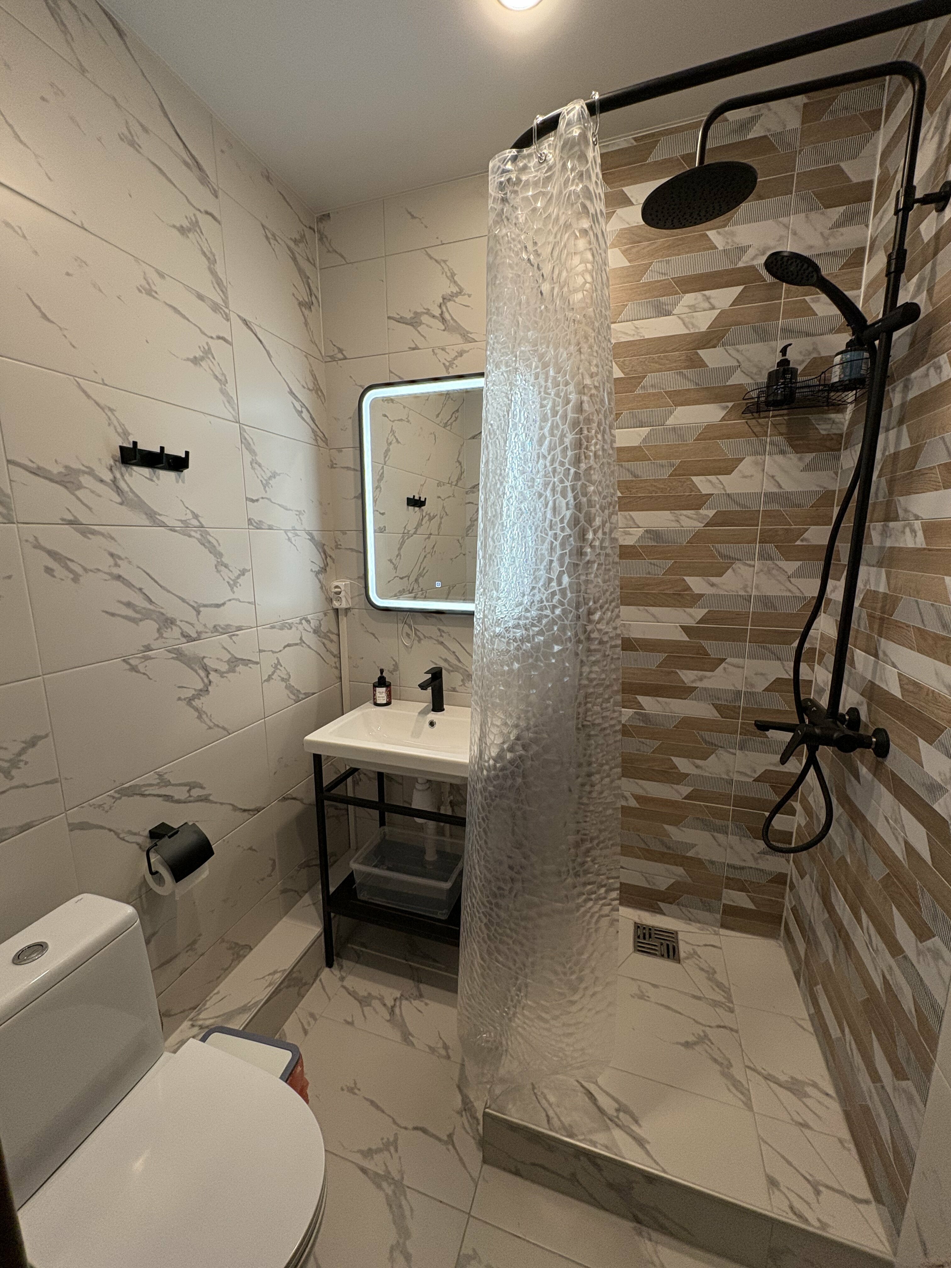 Студия в загородном доме с видом на лес