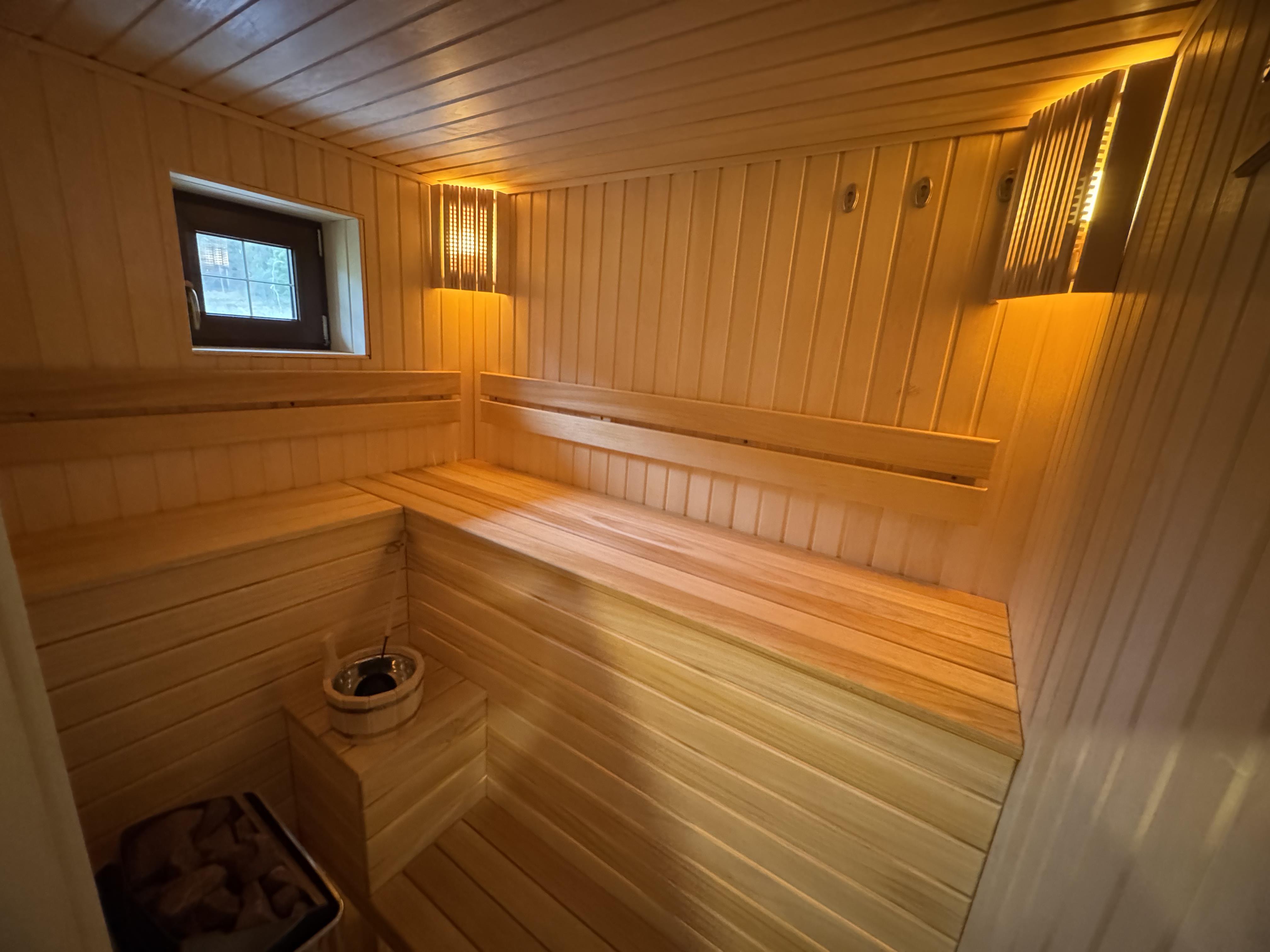 Коттедж с собственной сауной и видом на озеро