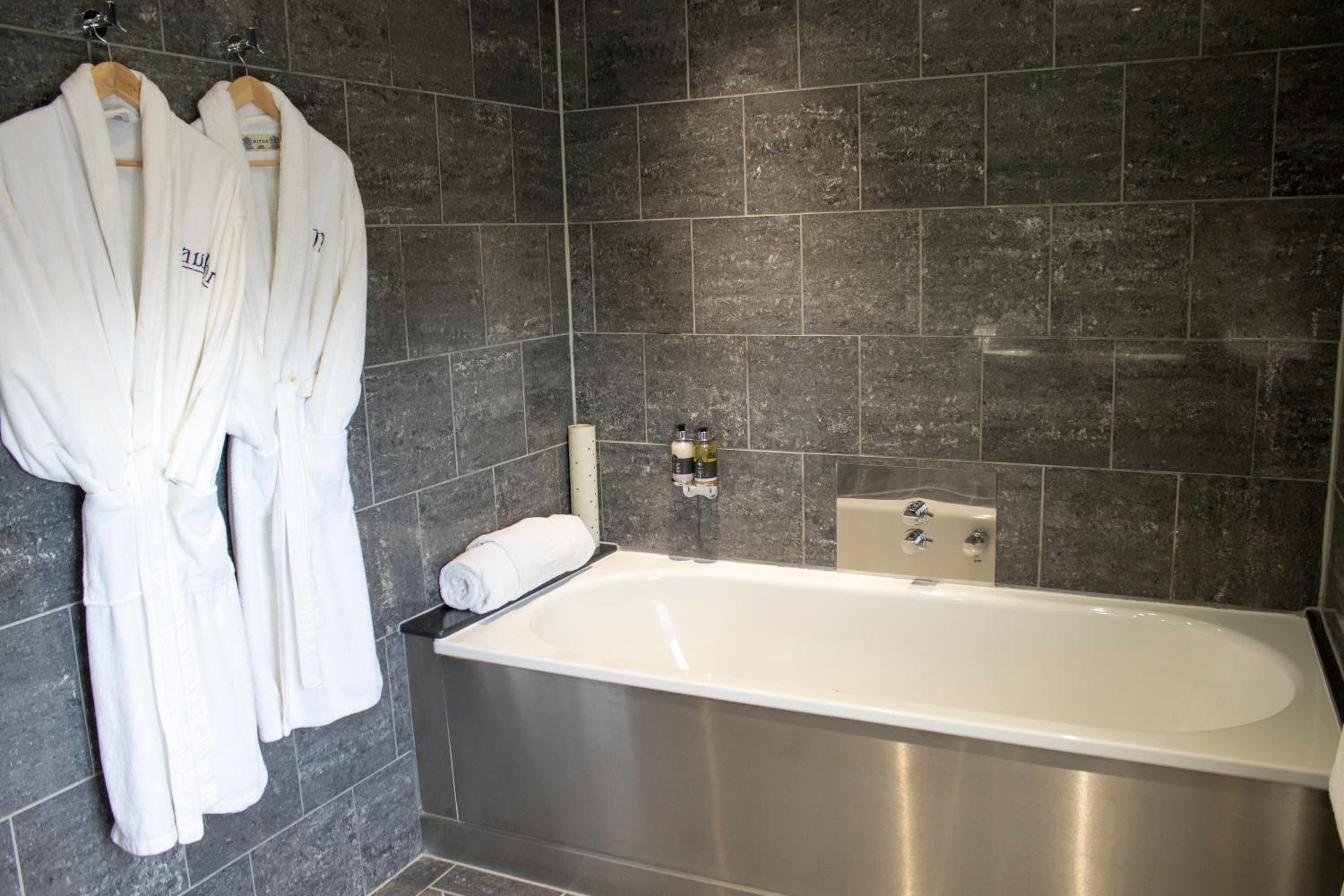 One-Bedroom Townhouse Apartment - Annex