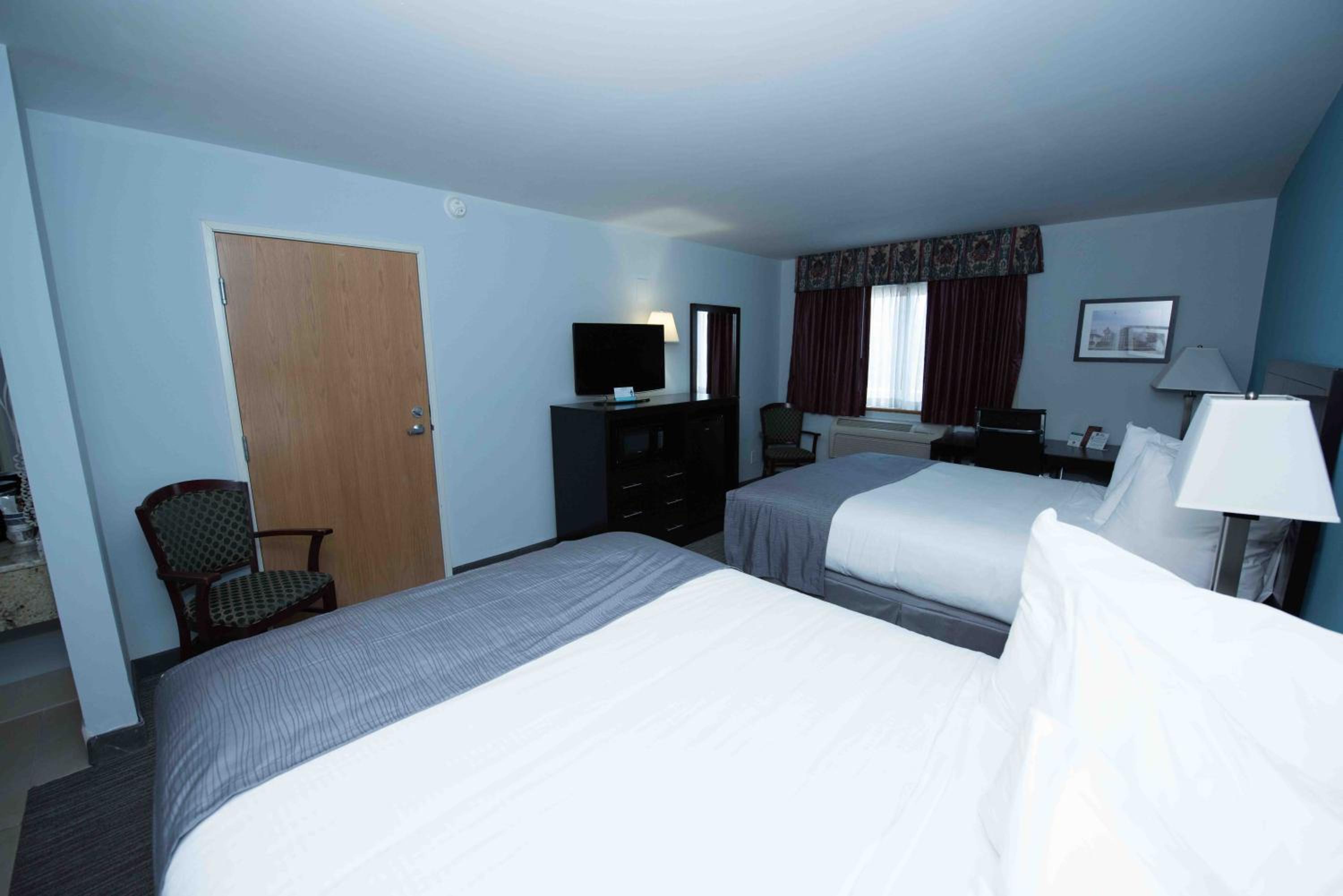 Double Room With Two Double Beds - Non-Smoking