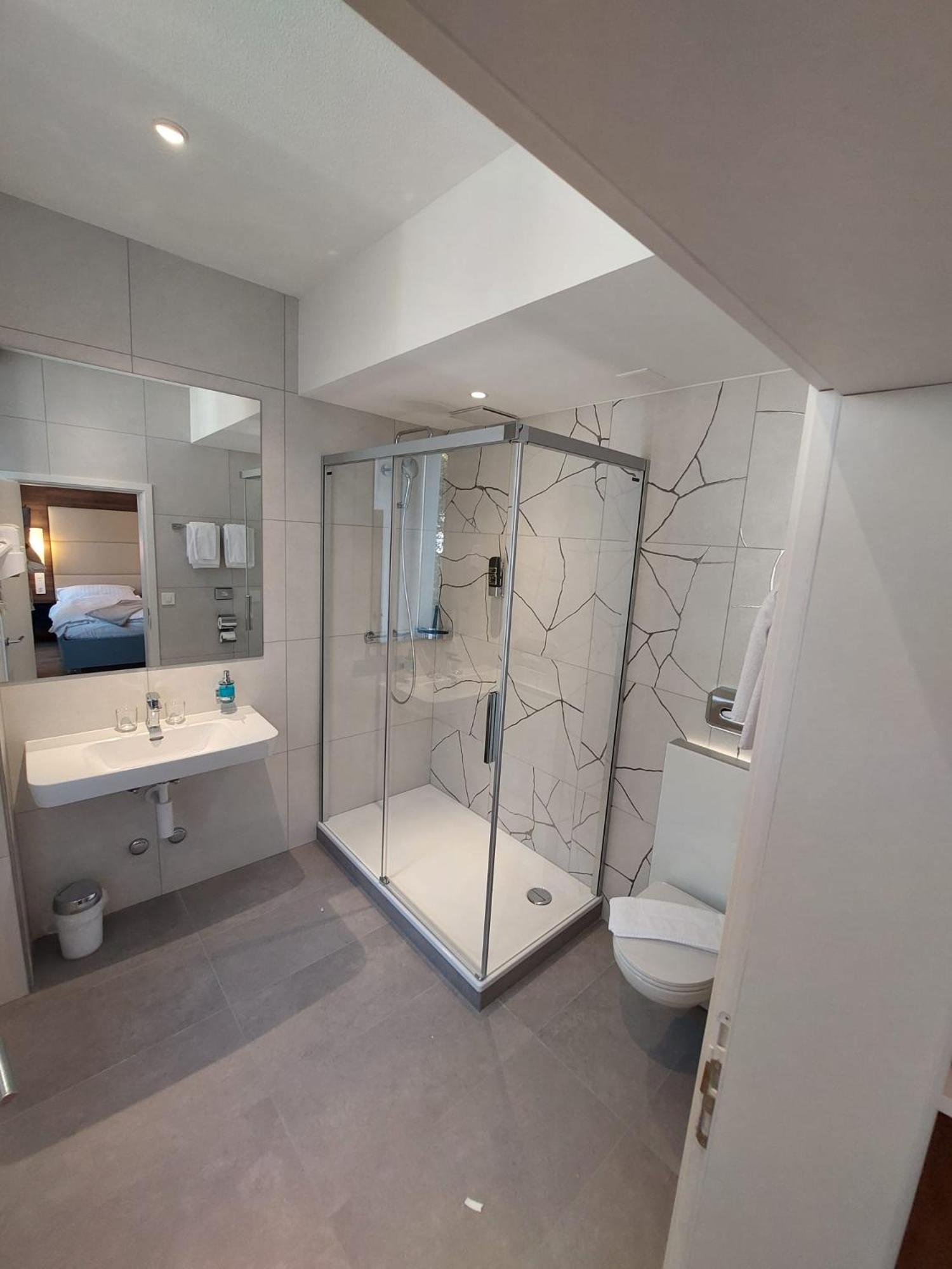 Double or Twin Room with Garden View