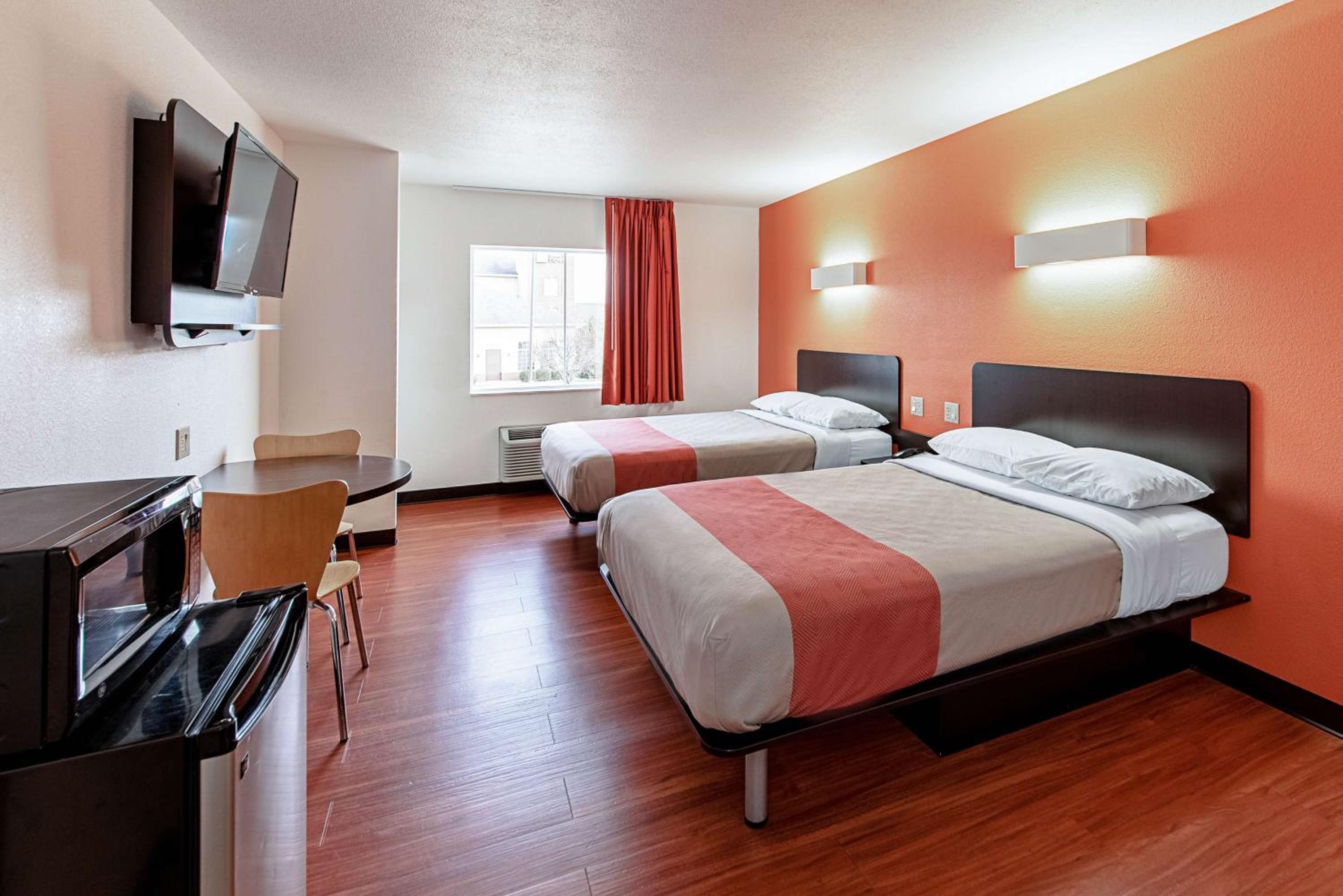 Quadruple Room - Non-Smoking