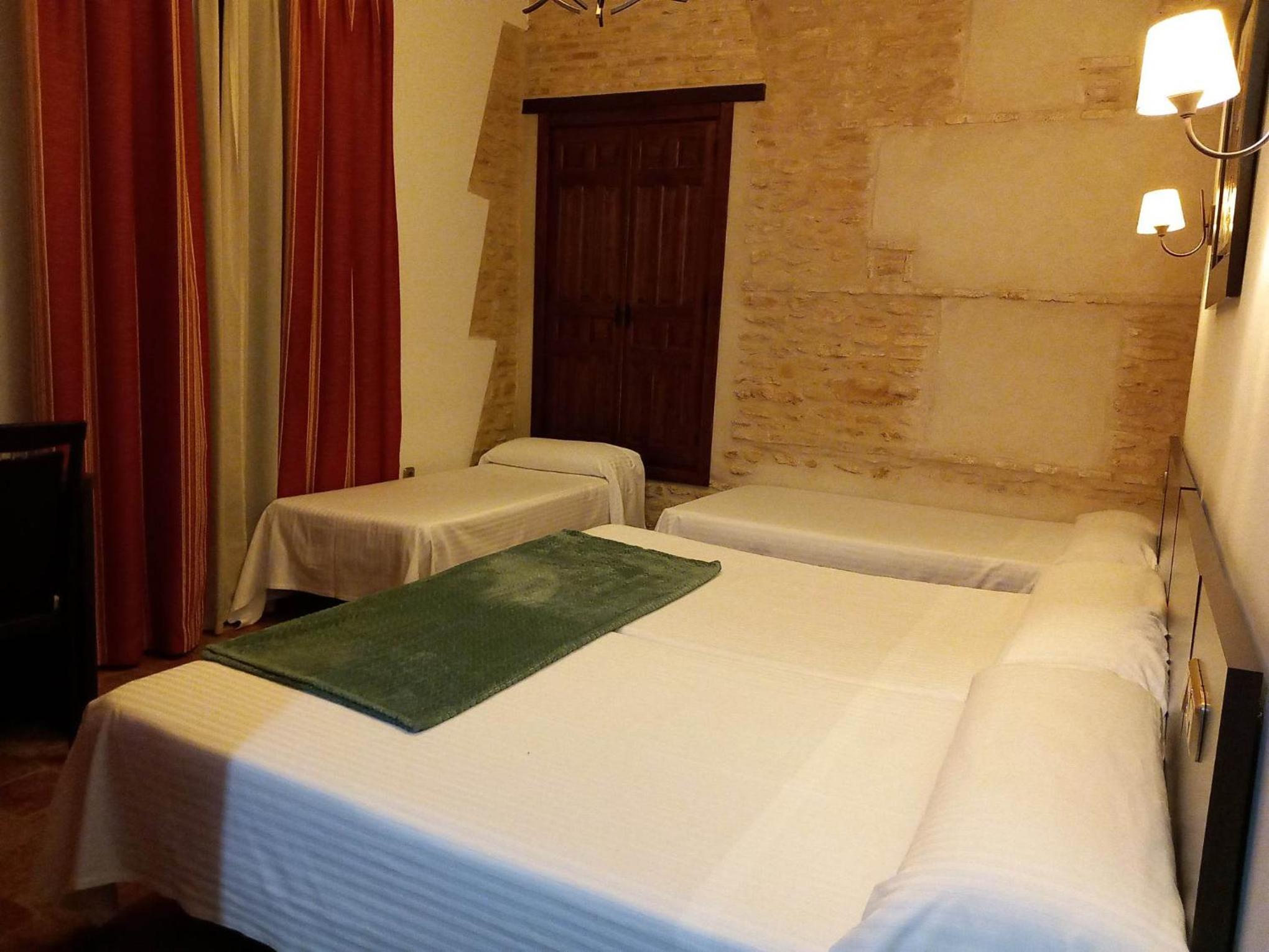 Classic Quadruple Room