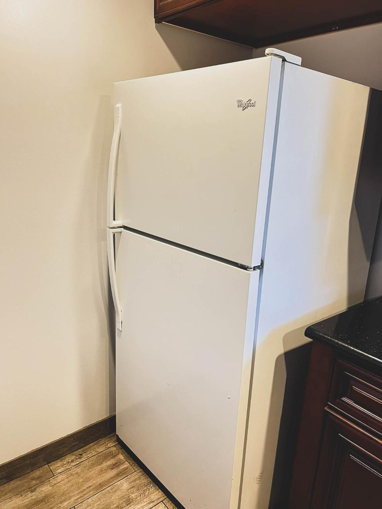 King Suite with Spa Bath and Kitchen - Non-Smoking