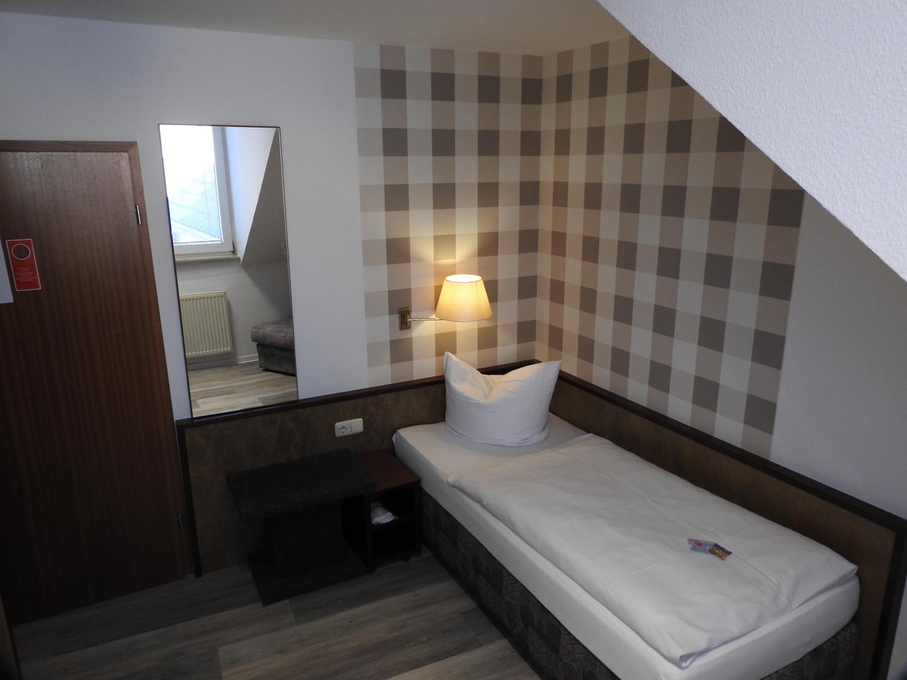 Standard Single Room