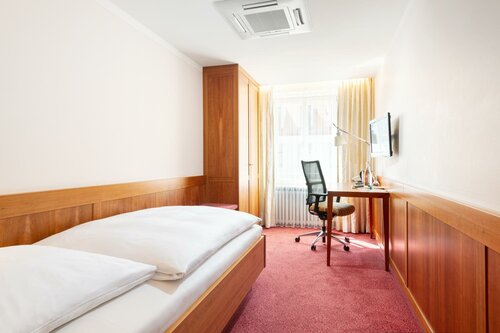 Business Single Room в Bayerischer Hof