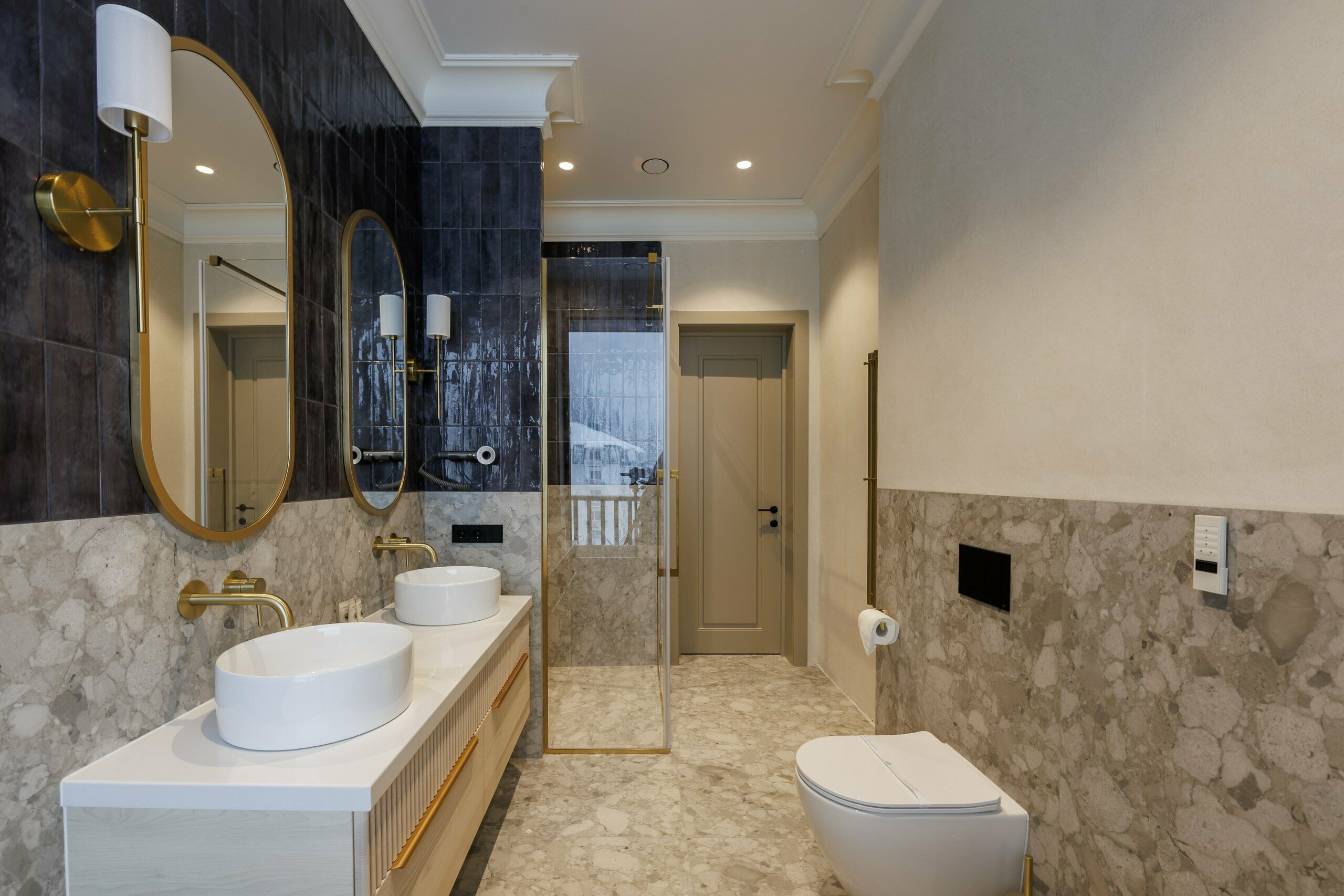 Улучшенный люкс