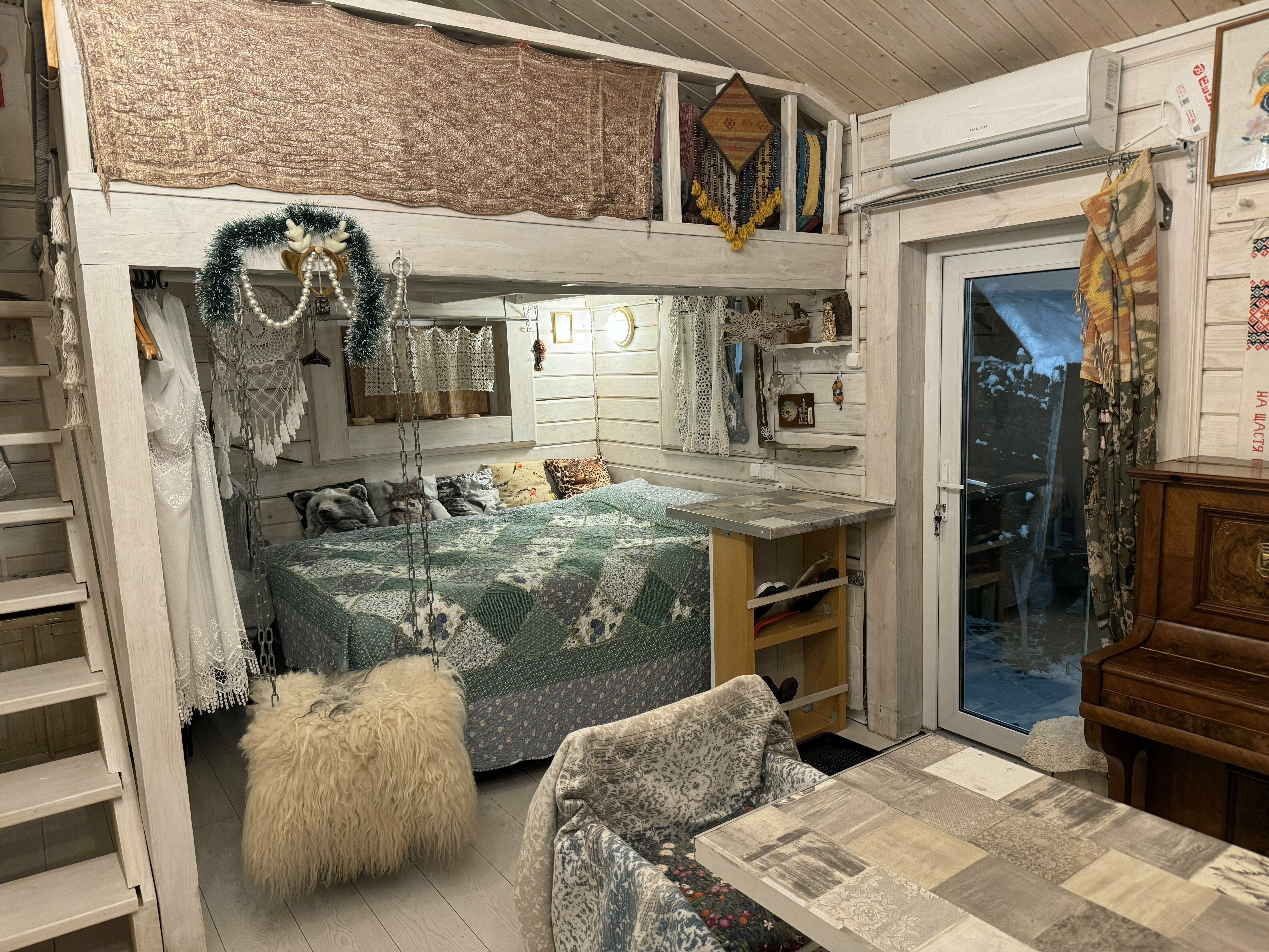 Дом-студия. Сауна и мангал за доп. плату. Без сигарет и алкоголя. Тишина с 21-9ч.