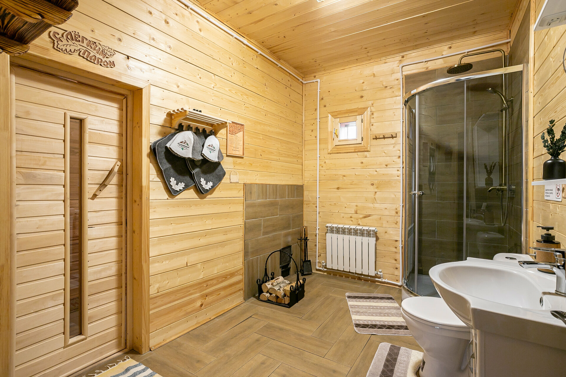 Большой коттедж с камином и баней №9