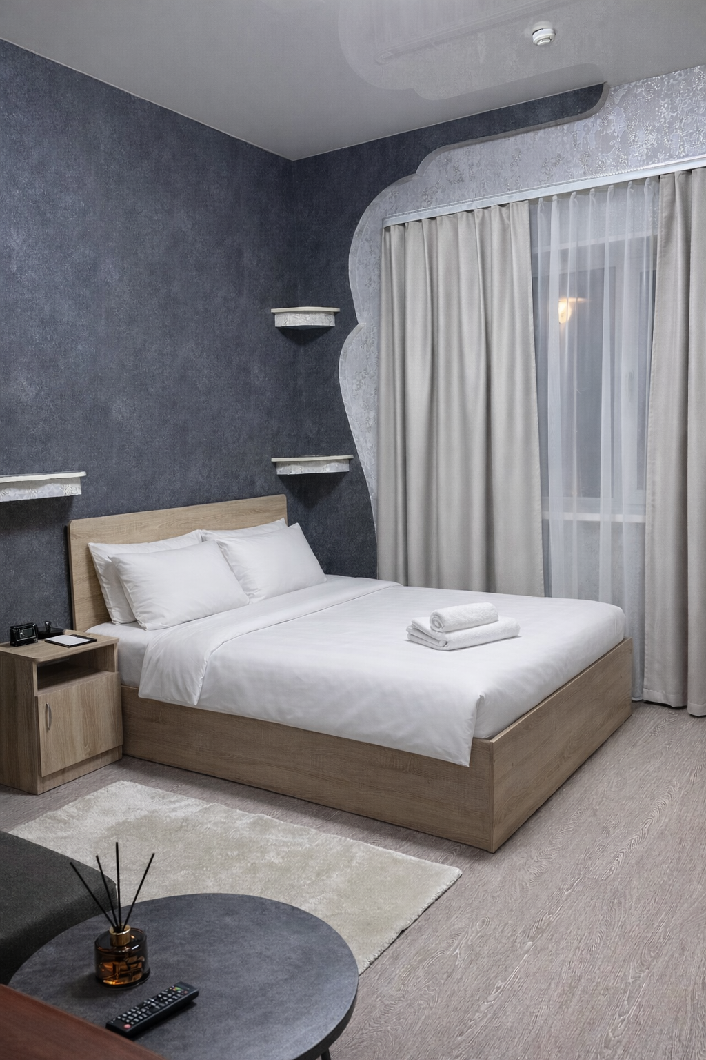 Джуниор Сюит