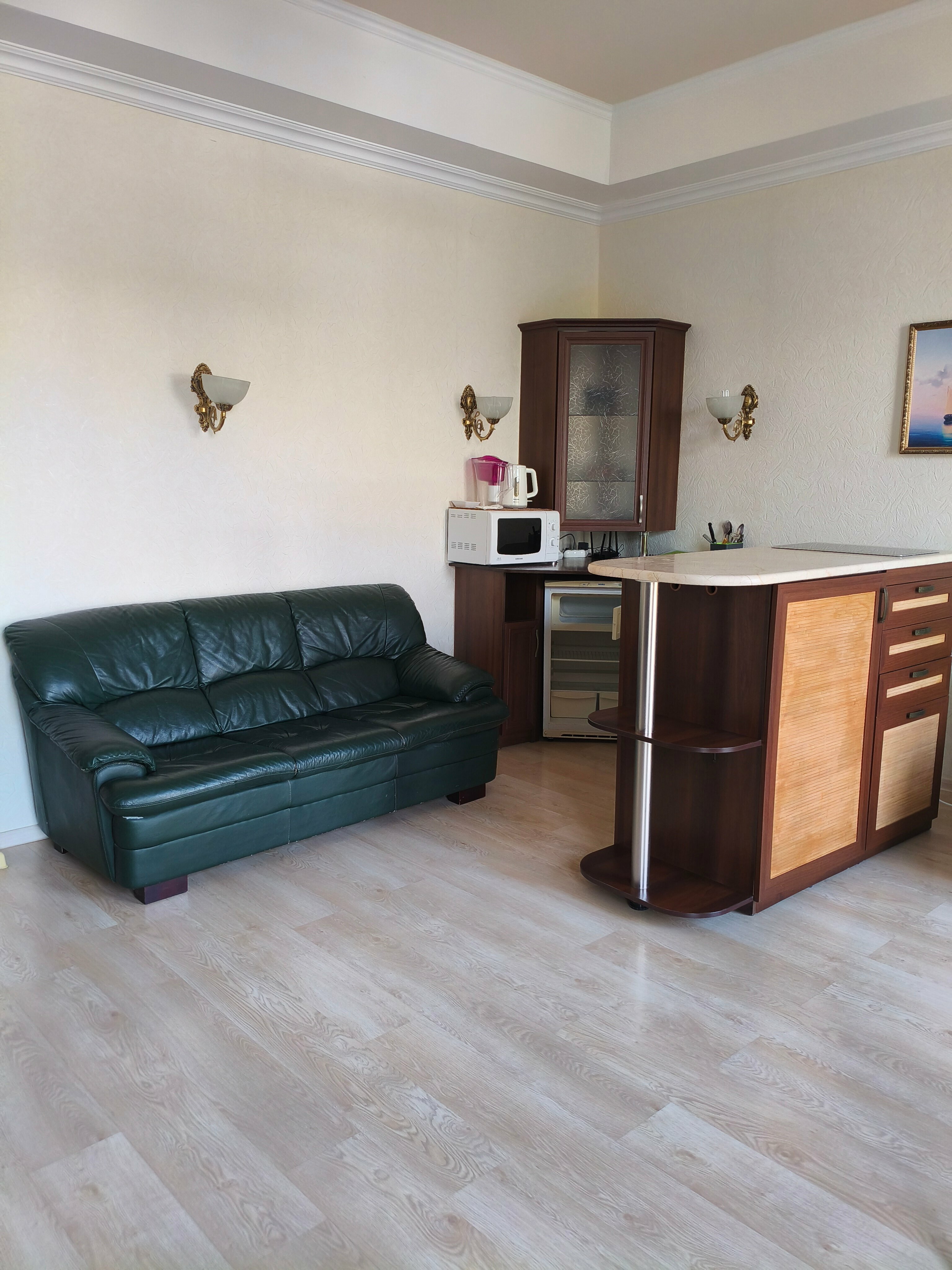 Люкс, 2 комнаты балкон, вид на горы, море, 3 этаж