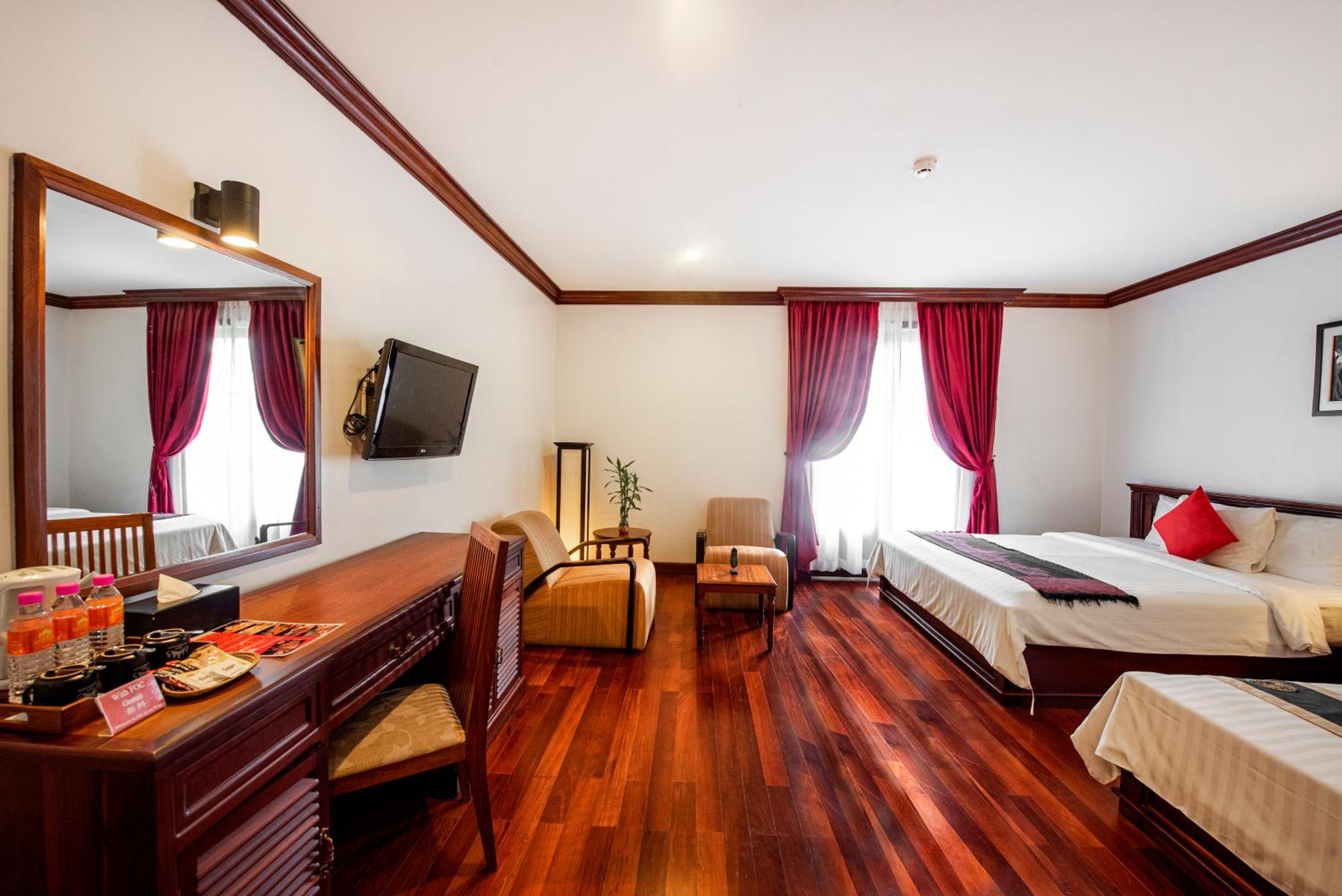 Deluxe Family Room