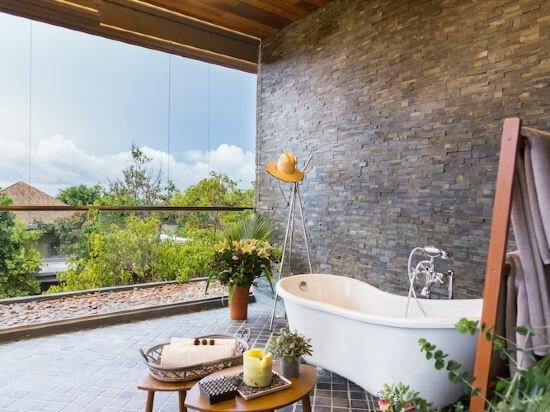 Deluxe Grand Executive Room