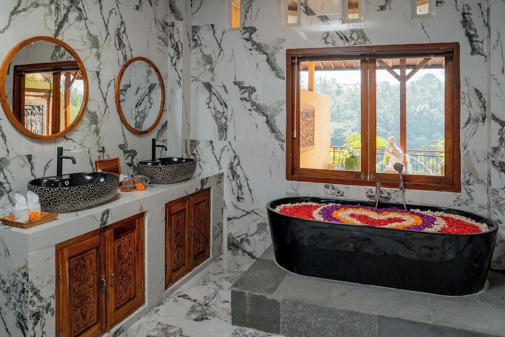 Grand Studio, Balcony, Valley View