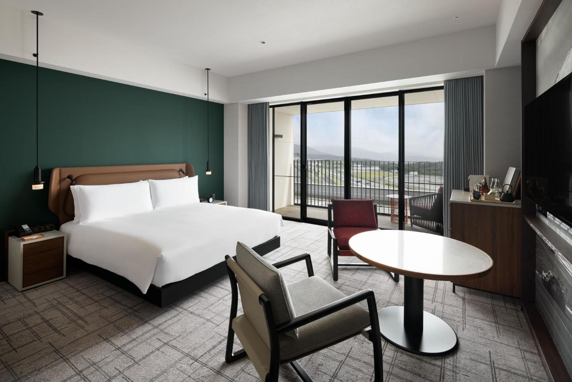 King Room with Circuit View