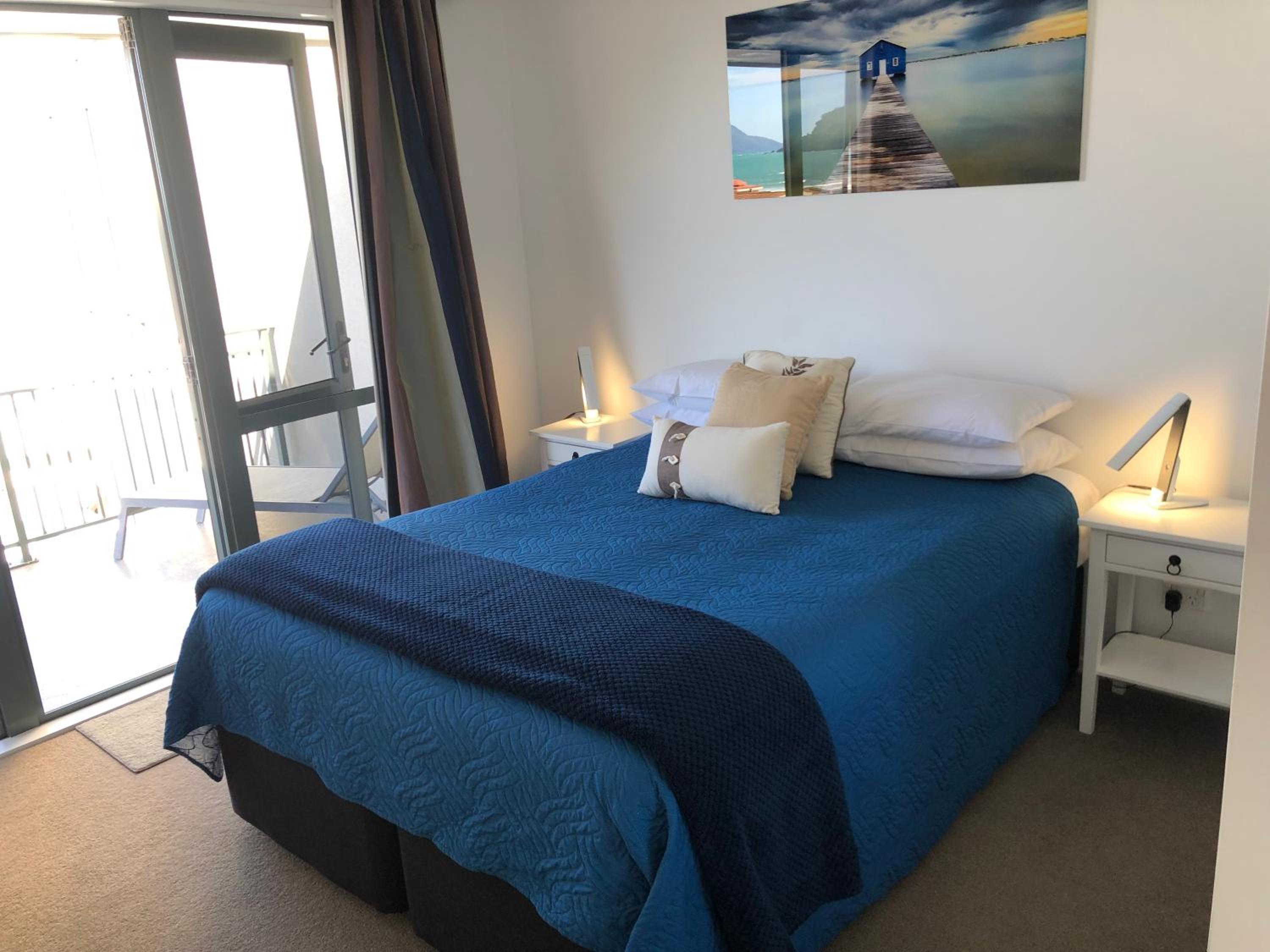 Two-Bedroom Deluxe Apartment with Ocean View