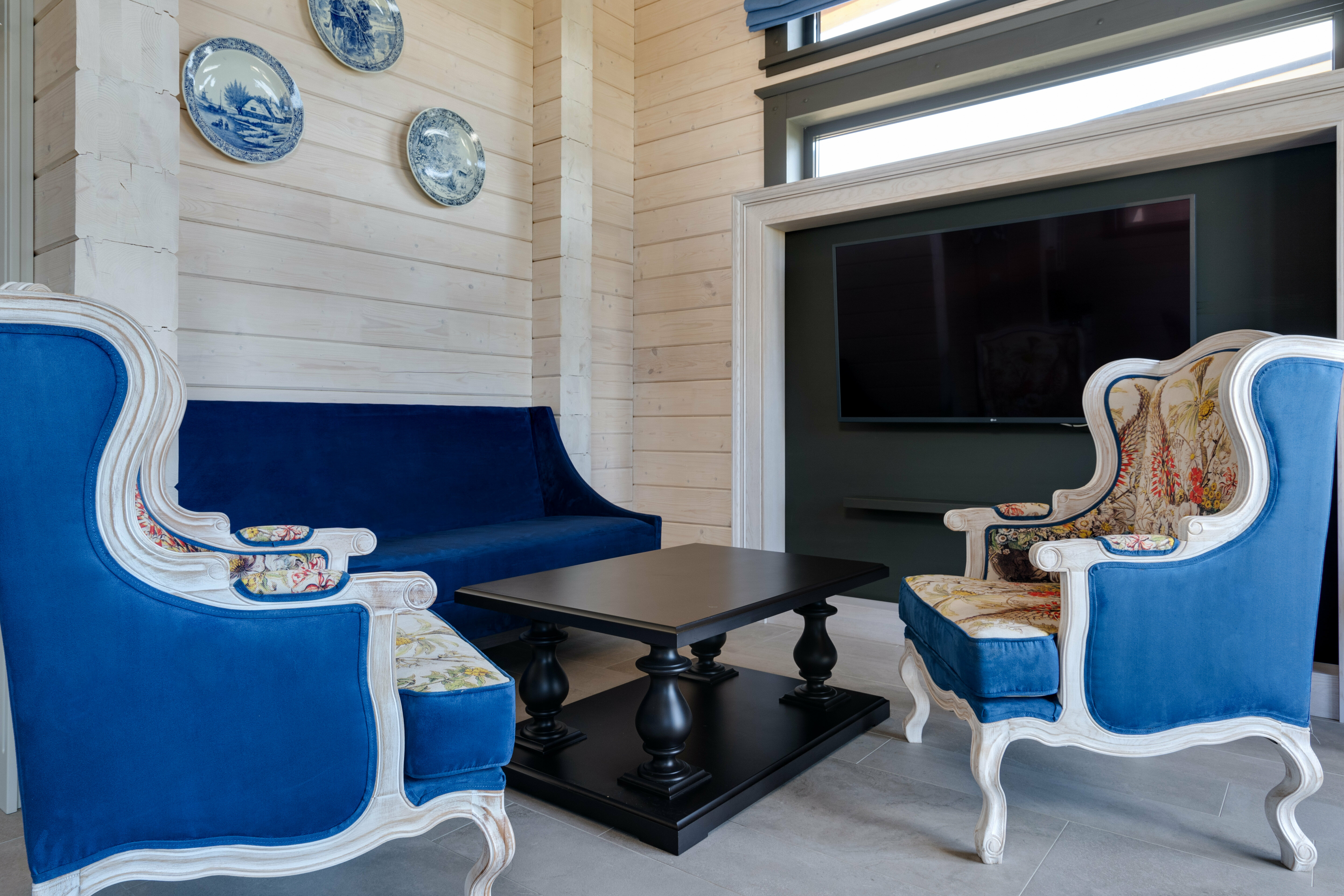 Четырехместный номер с видом на озеро