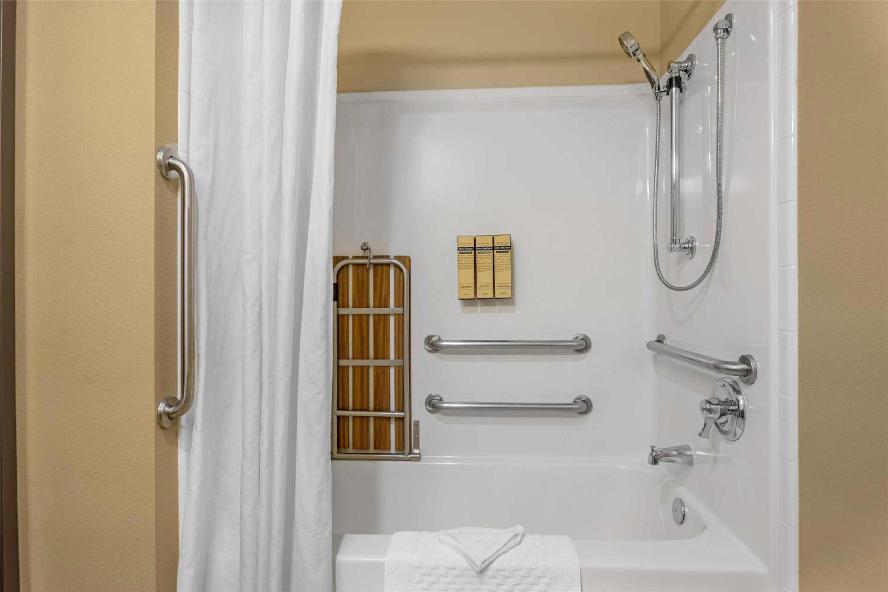 King Room with Bath Tub - Disability Access/Non-Smoking 