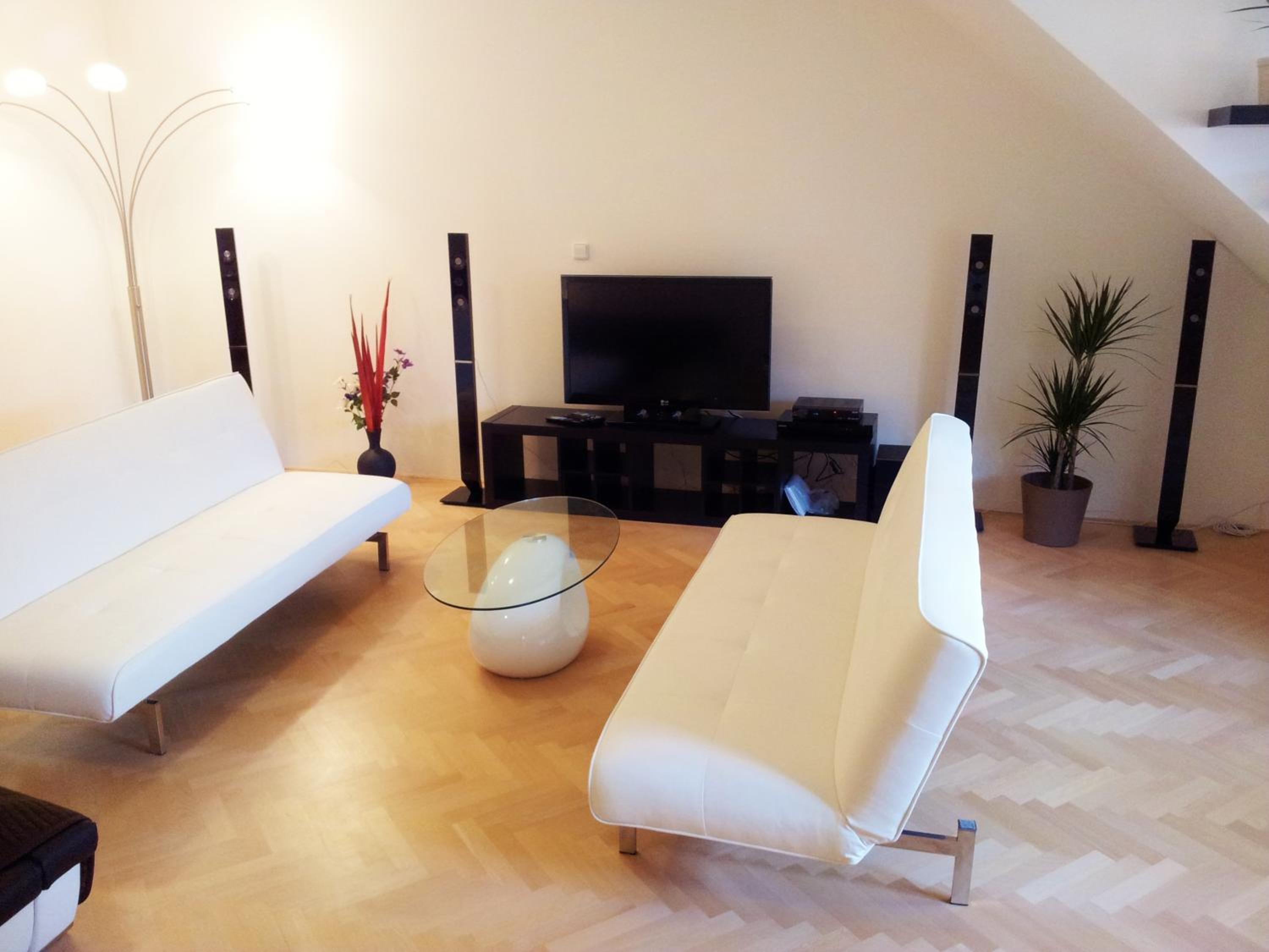 Two Room Apartment (4 adults)