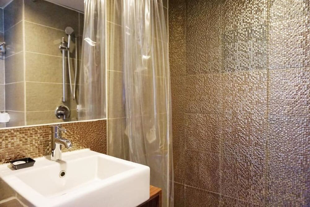 Superior City View Queen Room