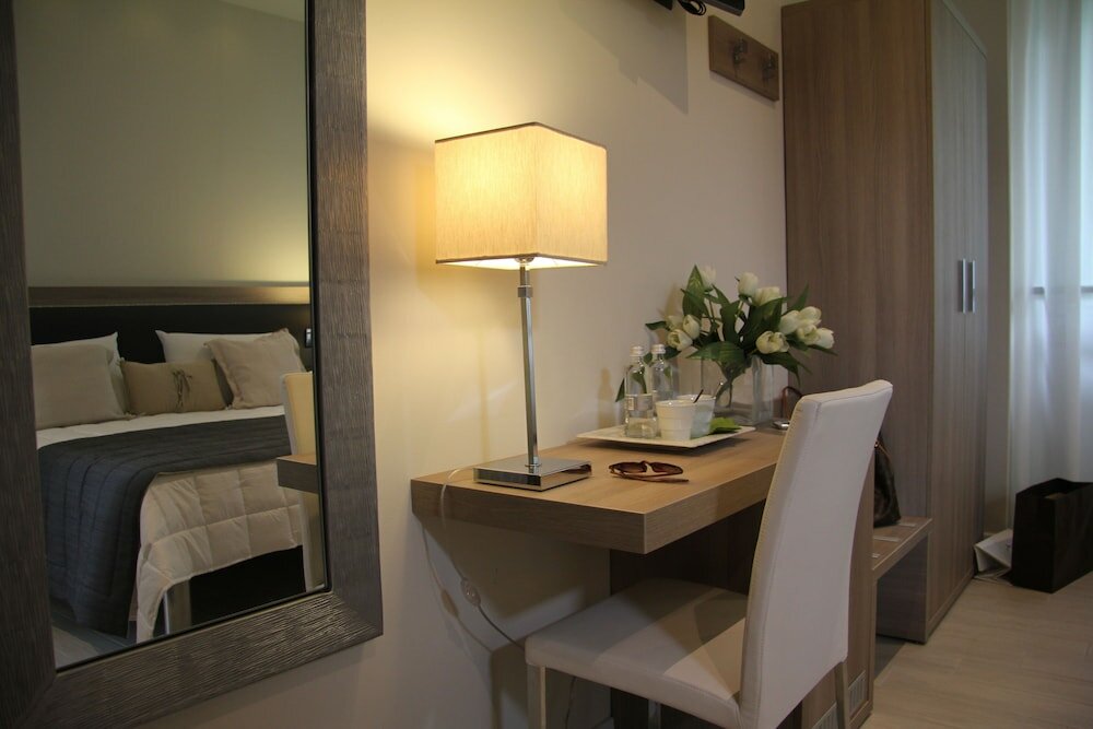 Economy Room (French Bed)