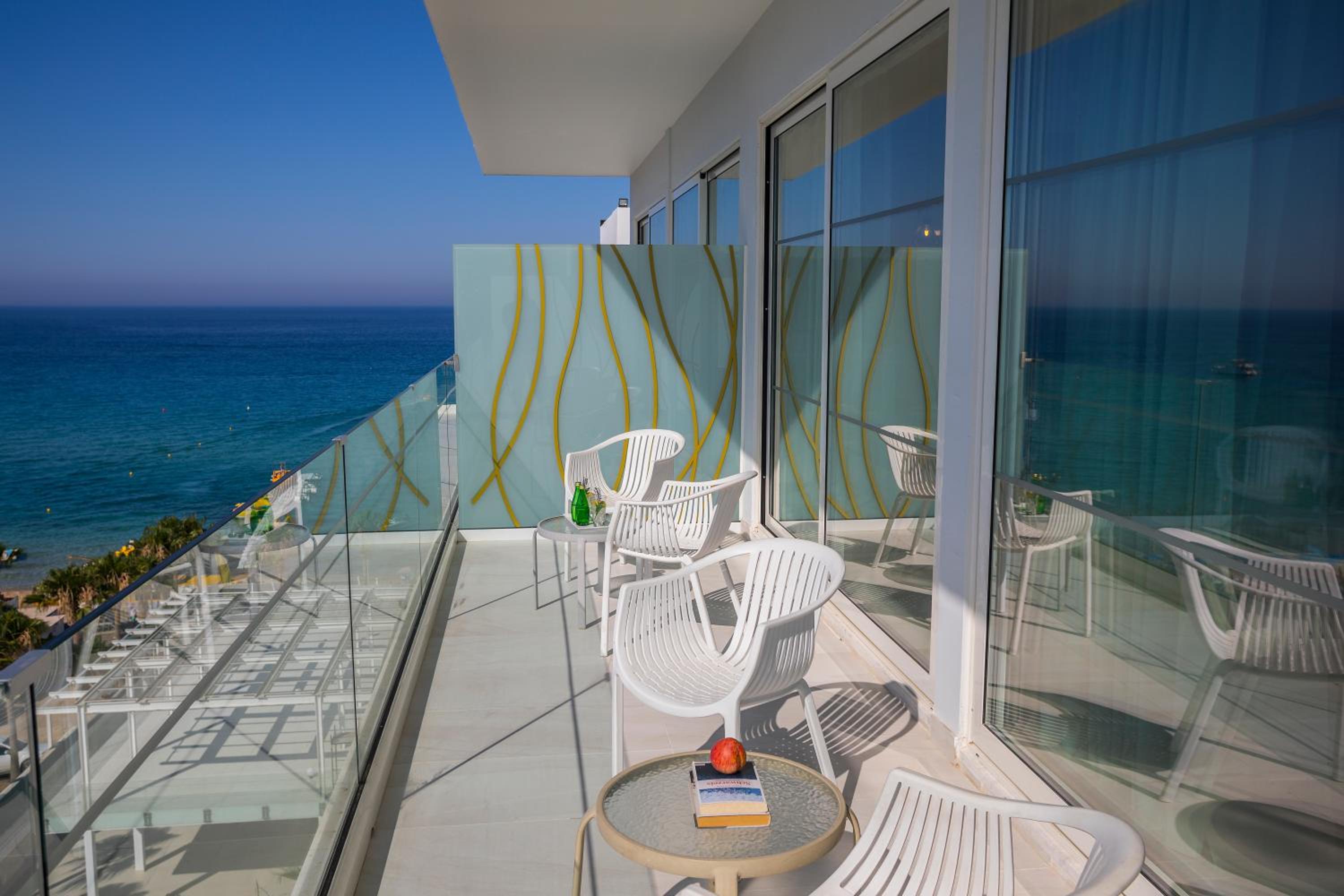 Family Suite with Sea View