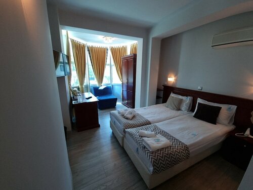 Standard Double or Twin Room в Su Hotel