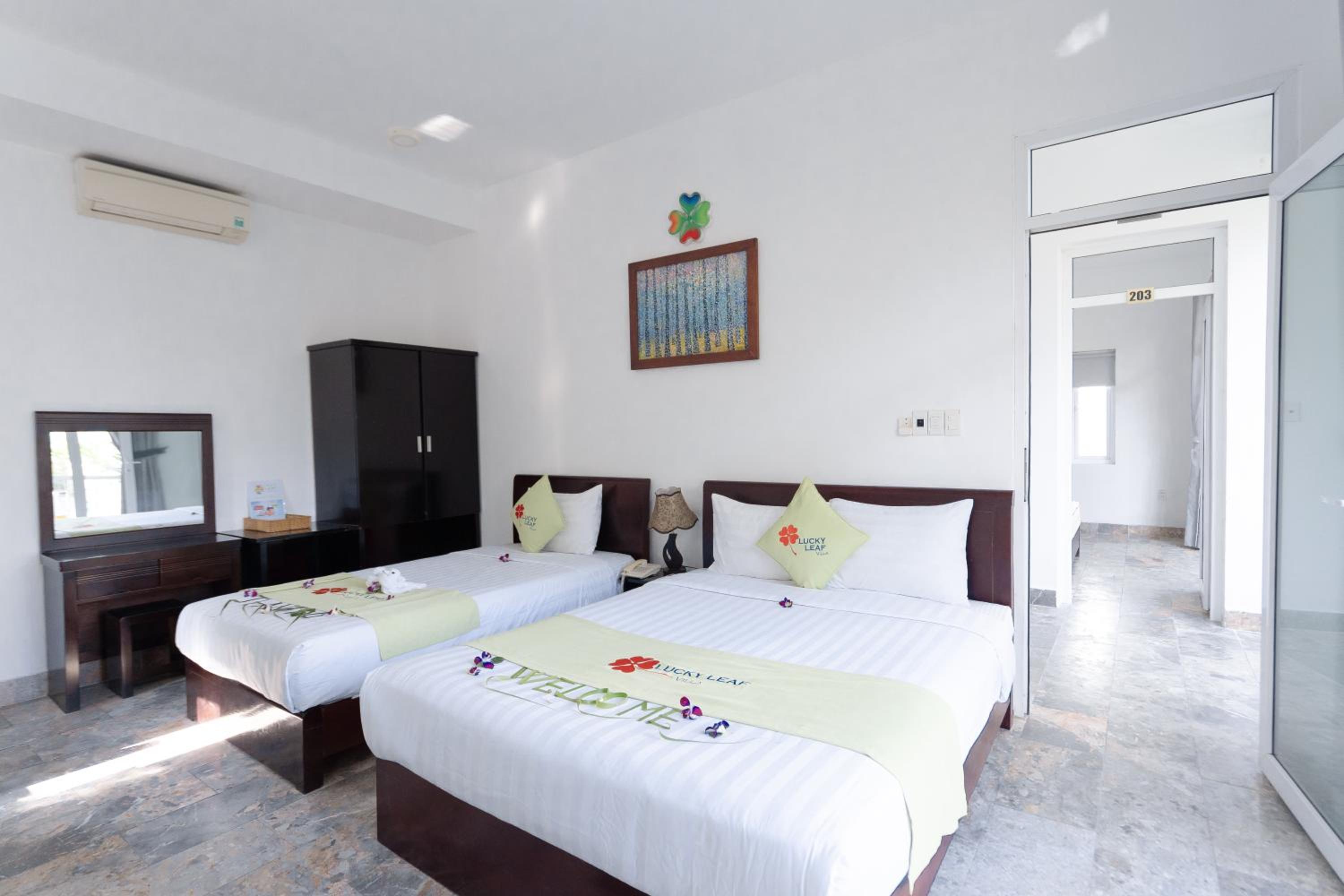 Deluxe Double or Twin Room with Pool View